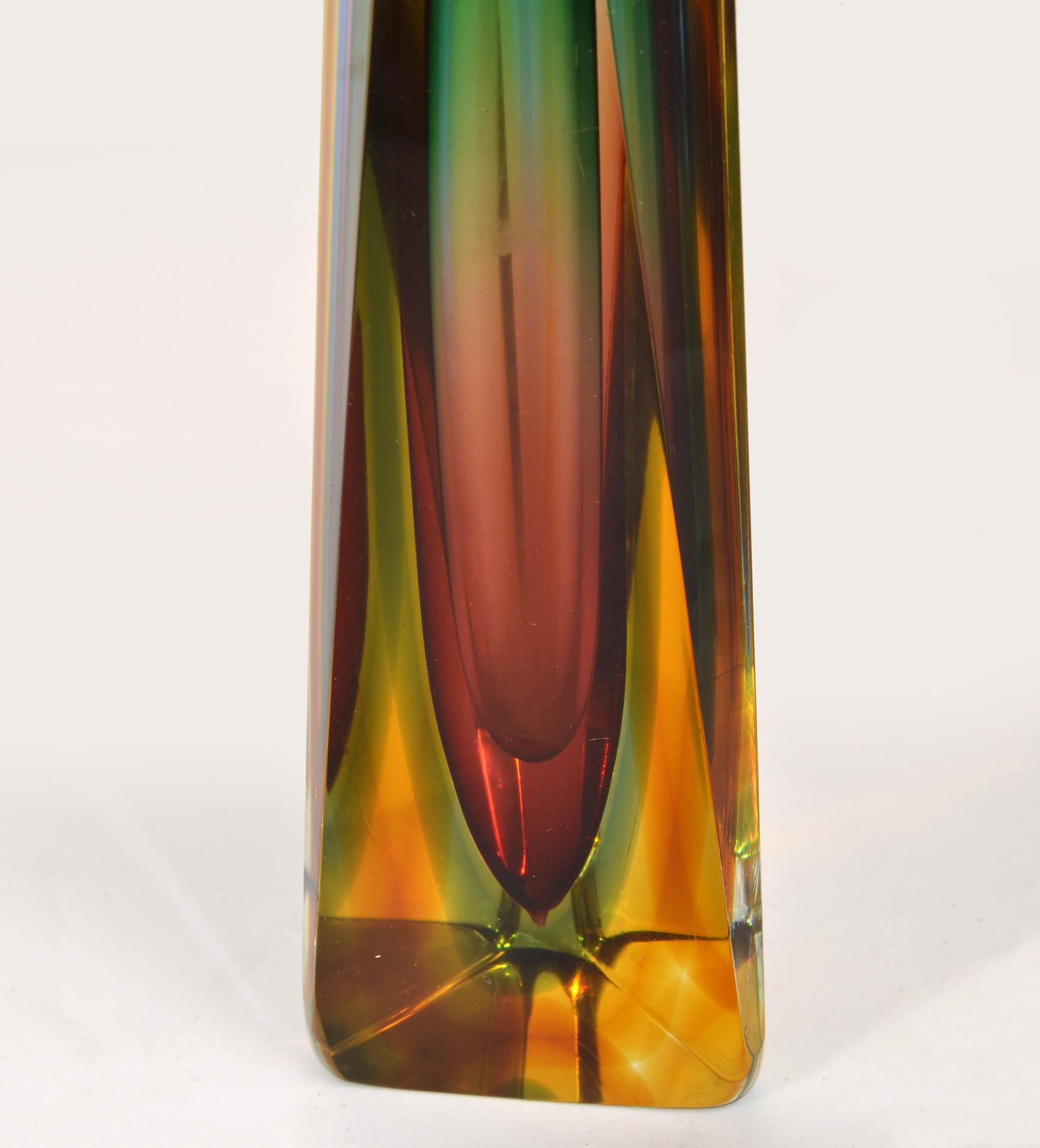 Verre d'art Vase Sommerso italien Alessandro Mandruzzato en verre d'art de Murano à triangles facettés en vente
