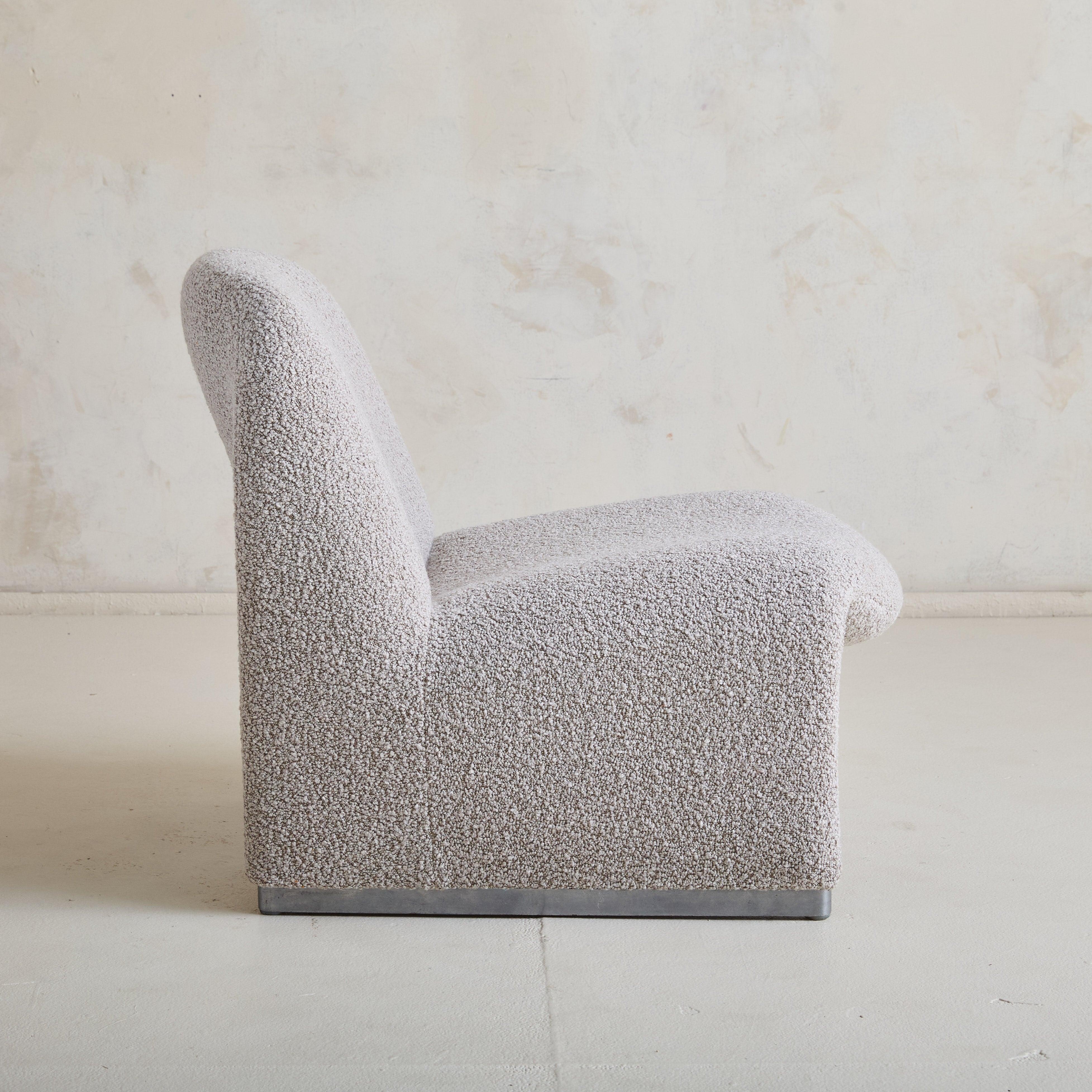 Italienischer Stuhl 'Alky' aus grauem Bouclé von Giancarlo PIretti für Castelli, 1969 (Moderne der Mitte des Jahrhunderts) im Angebot