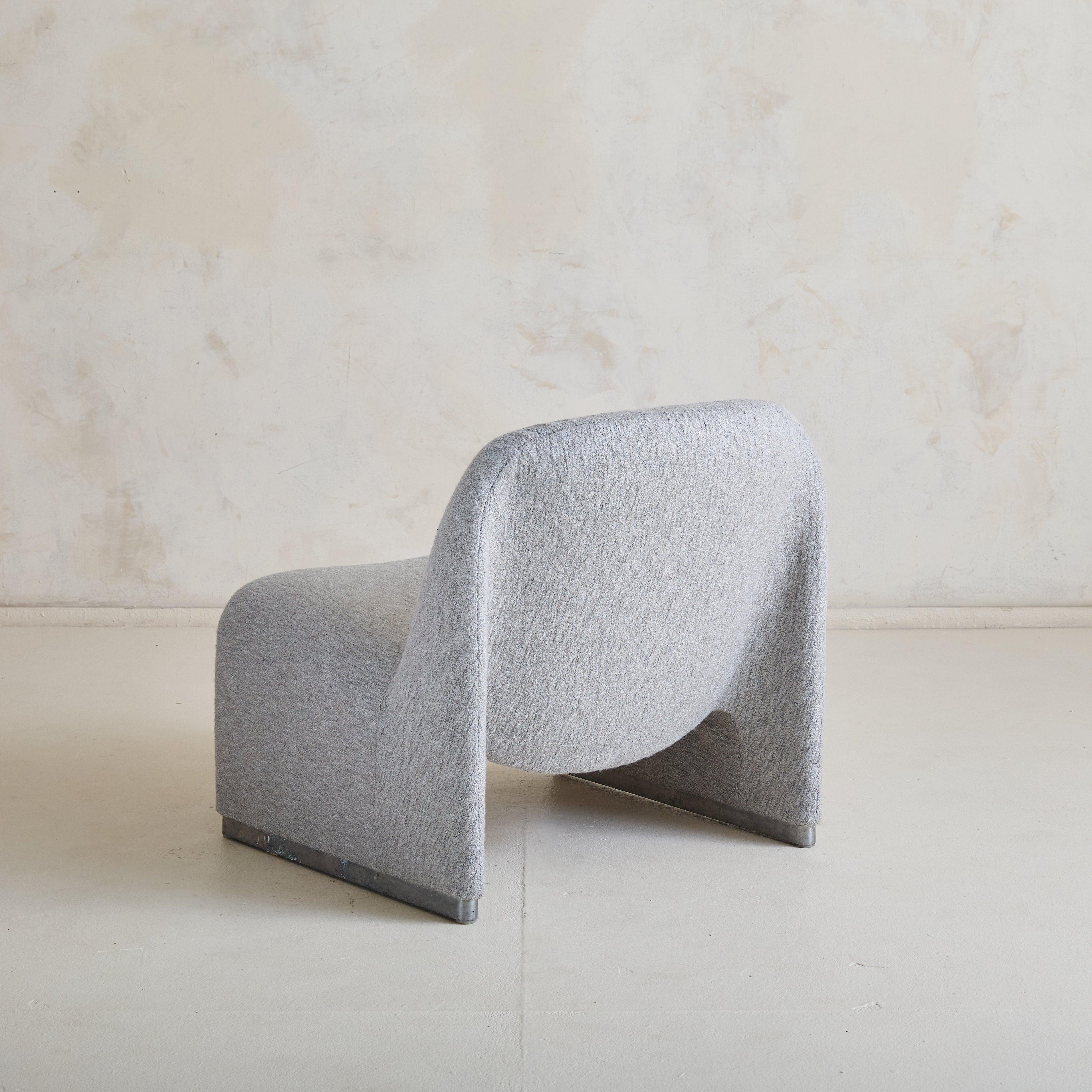 Italienischer Stuhl 'Alky' aus grauem Wollbouclé von Giancarlo PIretti für Castelli, 1969 (Moderne der Mitte des Jahrhunderts) im Angebot