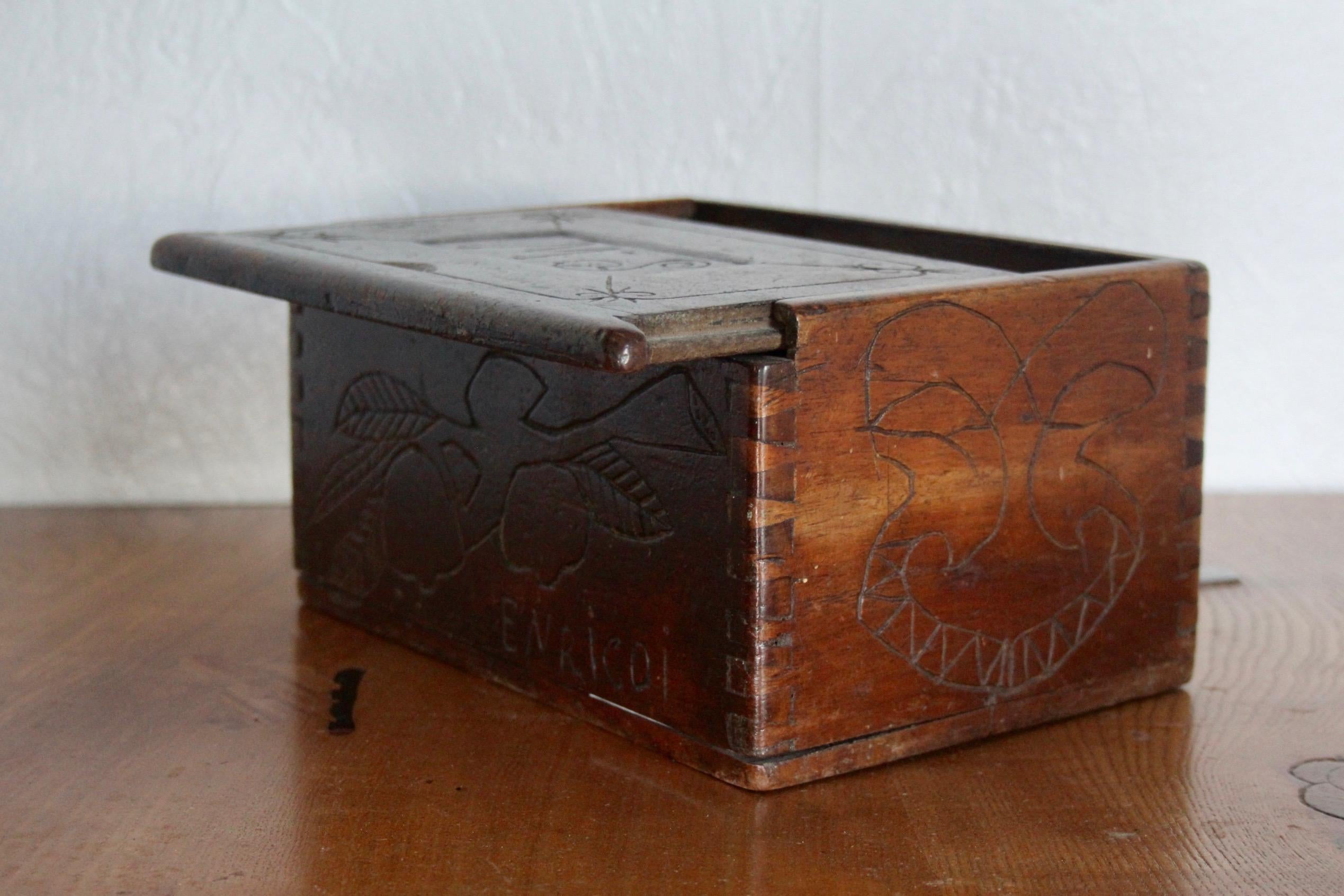 19th Century Italian alp  box  For Sale