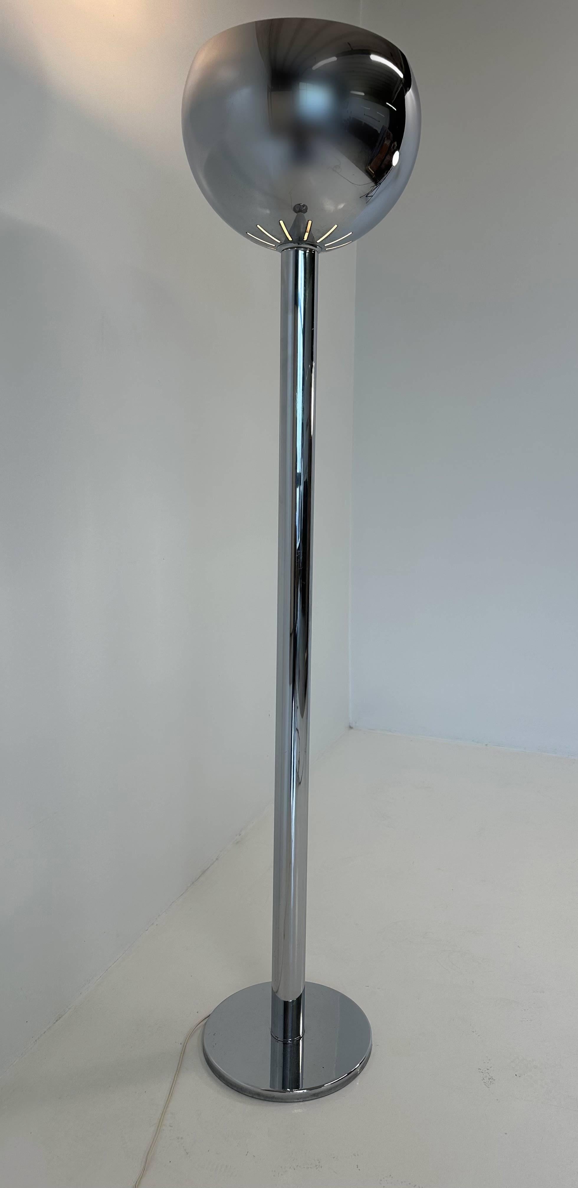 Late 20th Century Italian 'AM2Z' Chrome Floor Lamp, Franco Albini for Nemo Lighting, 1970s For Sale