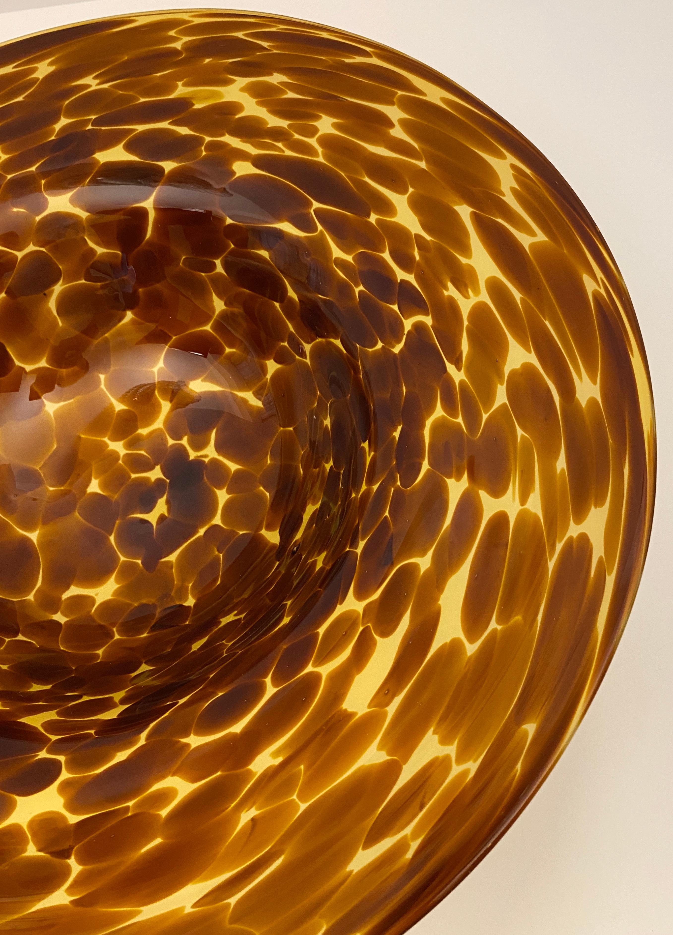 Italienische Schale aus Bernstein-Murano-Kunstglas, Schale mit Schildpatt-Motiv aus mundgeblasenem Glas im Zustand „Gut“ im Angebot in Miami, FL