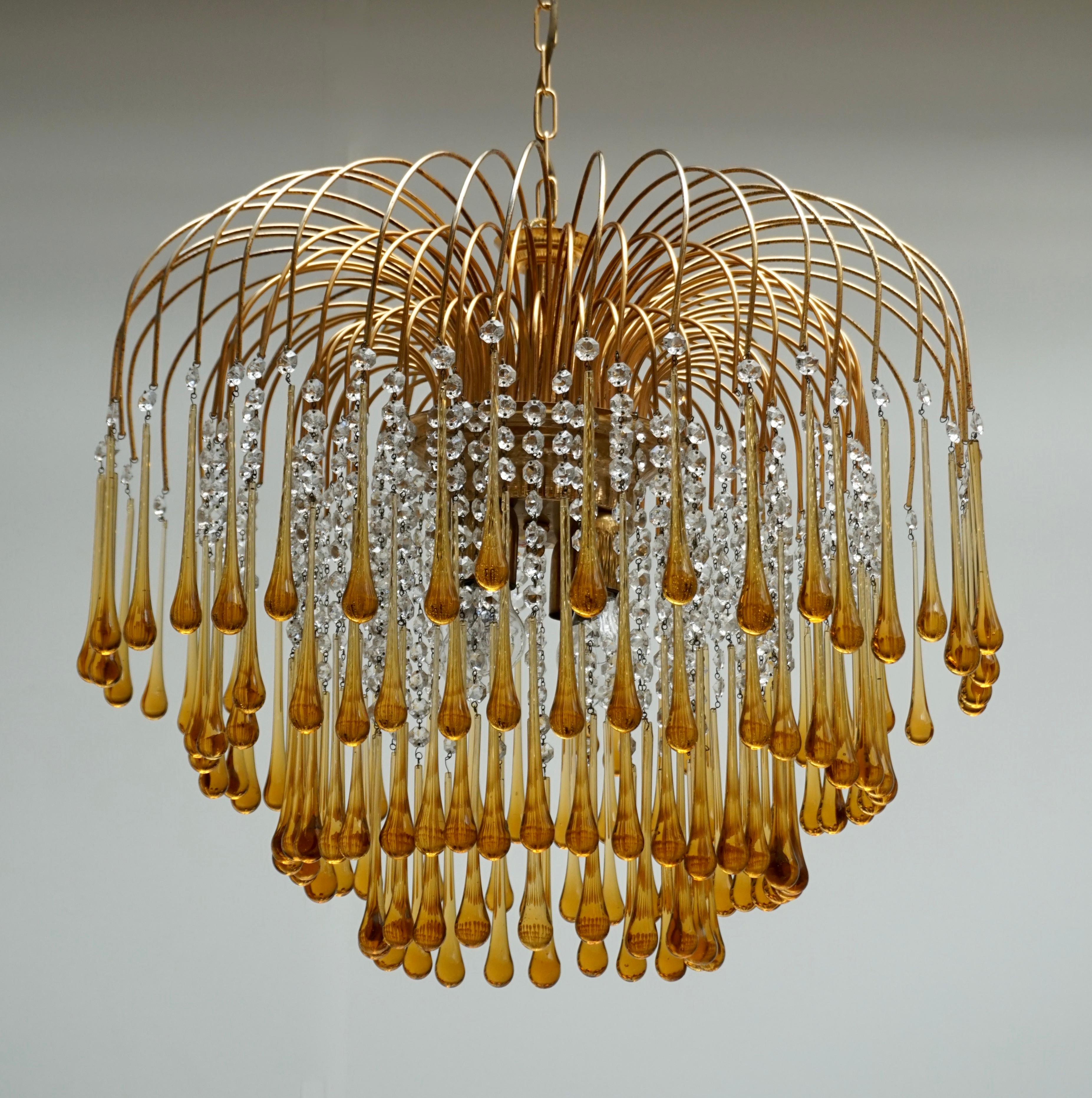 Italian Venini Amber Murano Crystal Teardrop Waterfall Chandelier, 1970s In Good Condition For Sale In Antwerp, BE