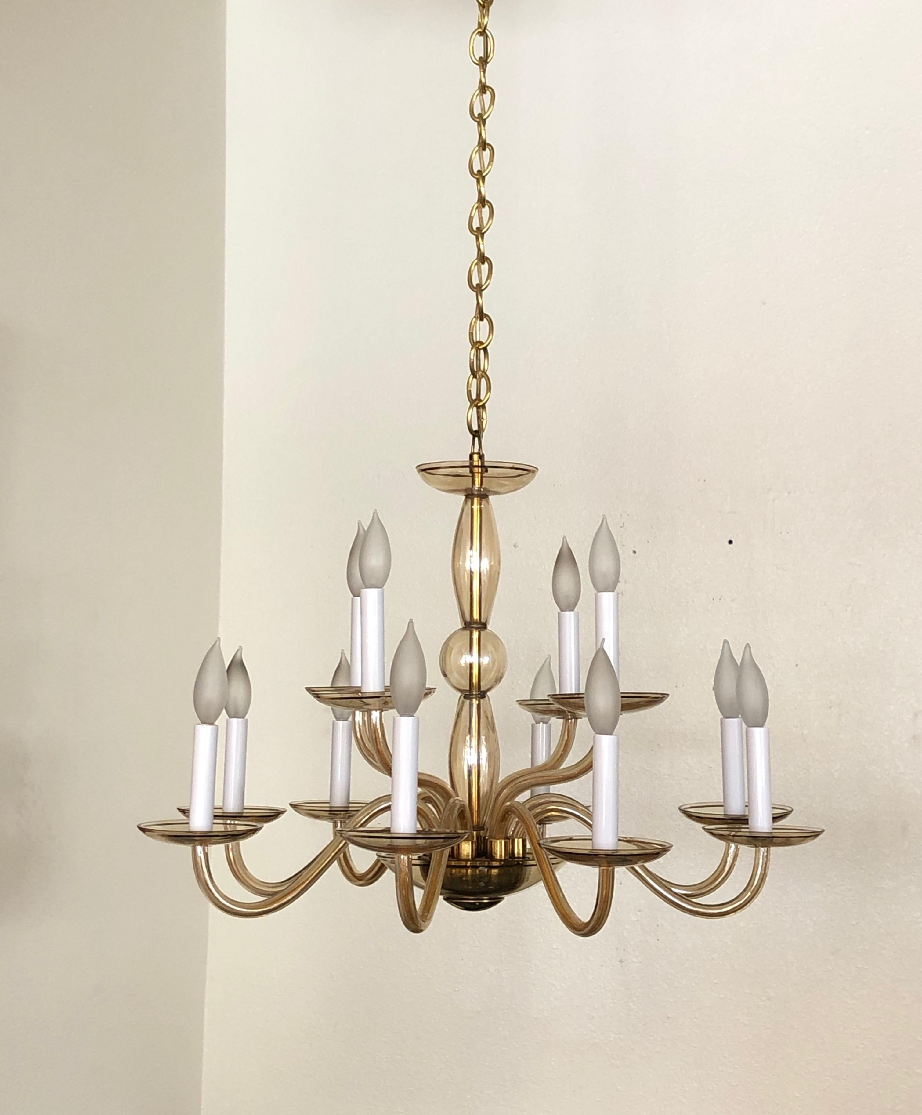 Italian Amber Murano Glass and Brass Chandelier In Good Condition In Palm Springs, CA