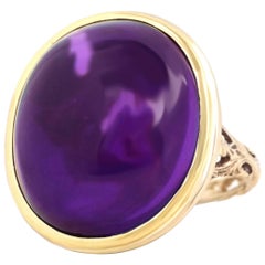 Italian Amethyst Cabochon Set Gold Ring Italian Amethyst Cabochon Set Gold Ring
