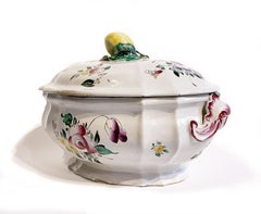 Soupière italienne en maïolique ancienne:: Lodi:: 1770-1780