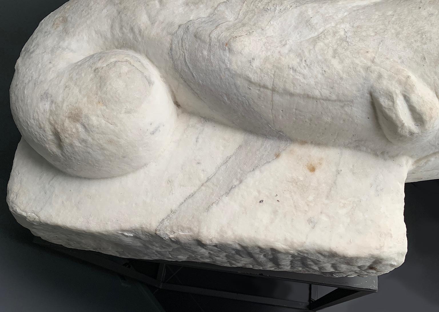 Carrara Marble Italian Ancient Marble Sculpture Fountain, Late 16th Century For Sale