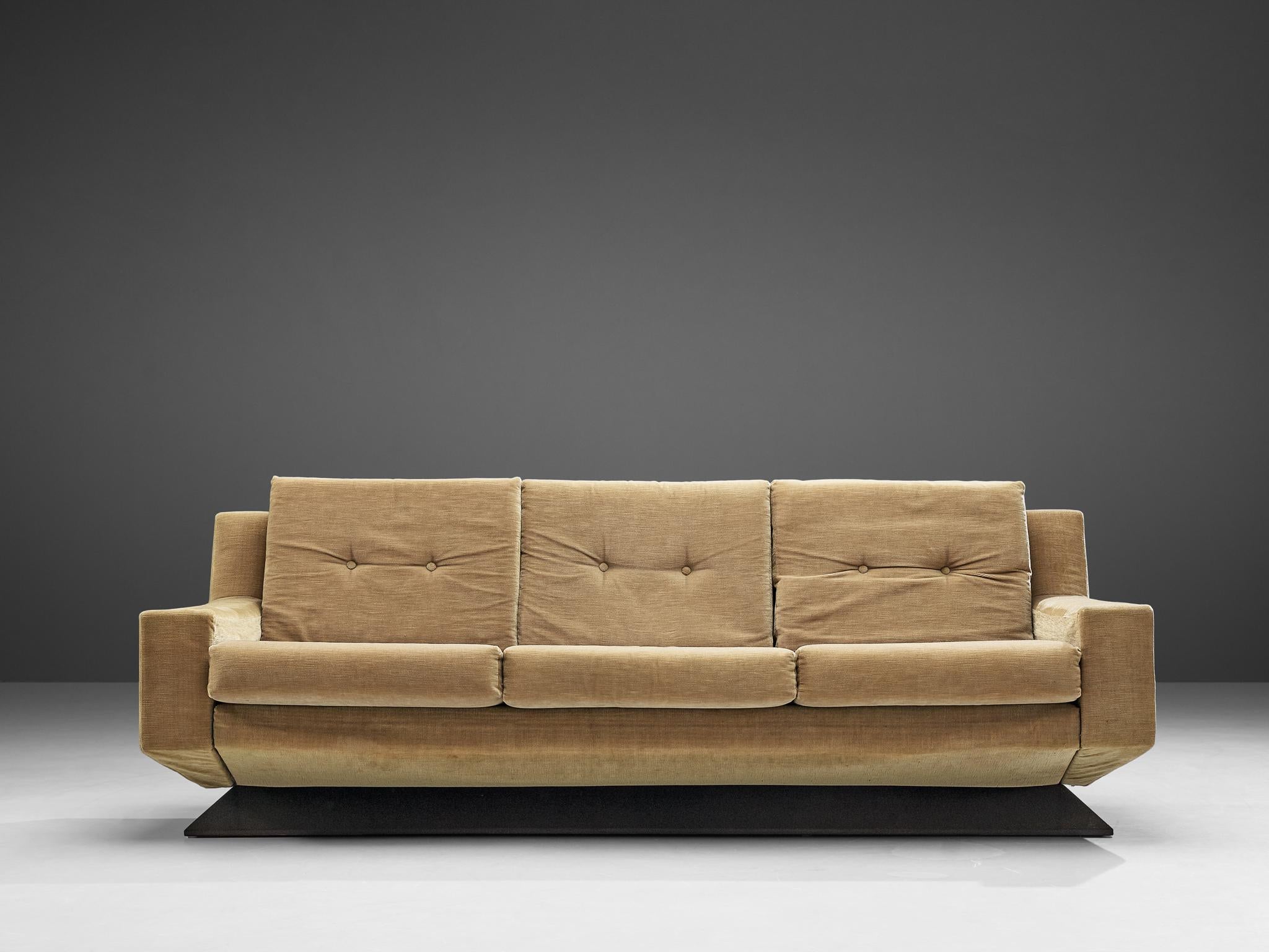 Italian Angular Sofa in Beige Velvet  In Good Condition In Waalwijk, NL