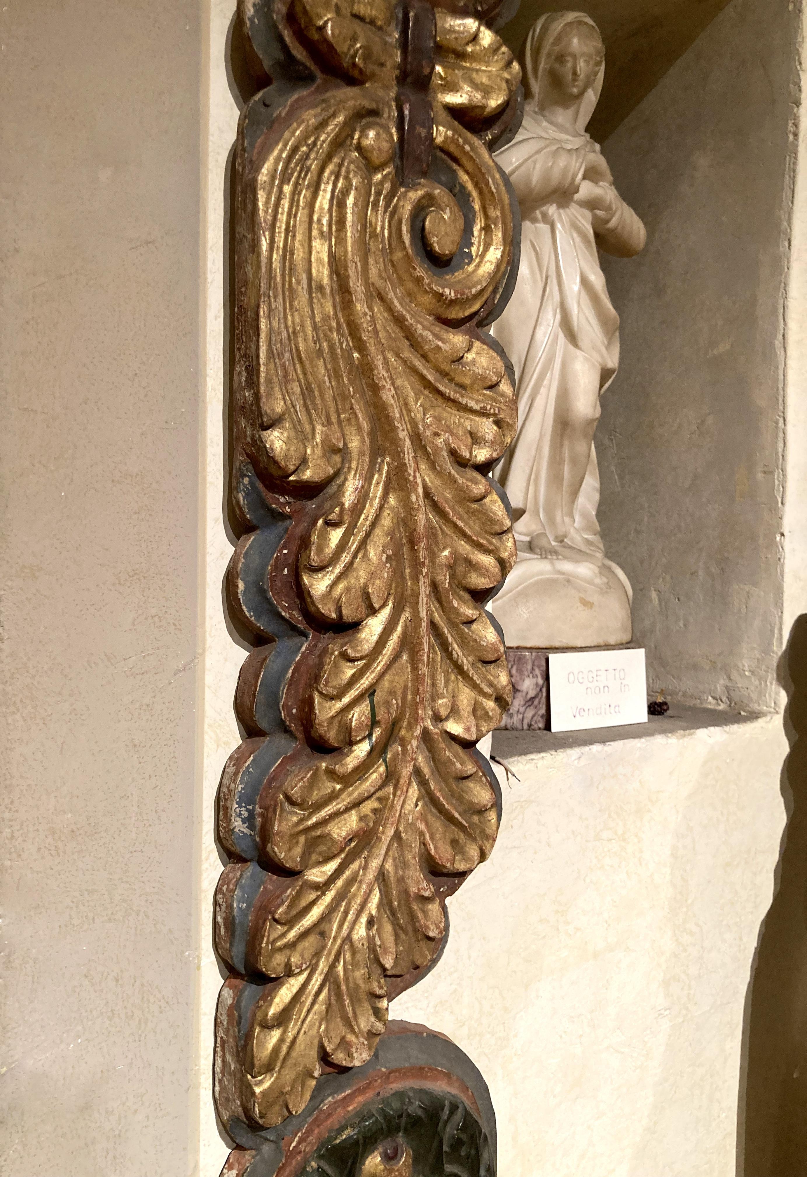 Frises de piliers italiennes anciennes du 18ème siècle sculptées à la main et peintes en polychrome en vente 5
