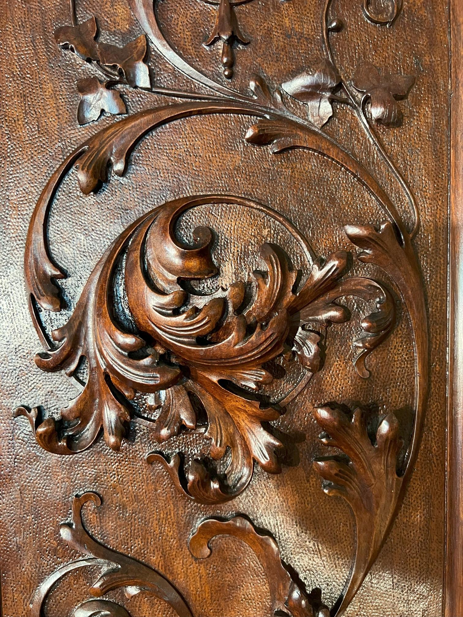 Armoire antico italiano del XIX secolo in stile rinascimentale di alta qualità in vendita 6