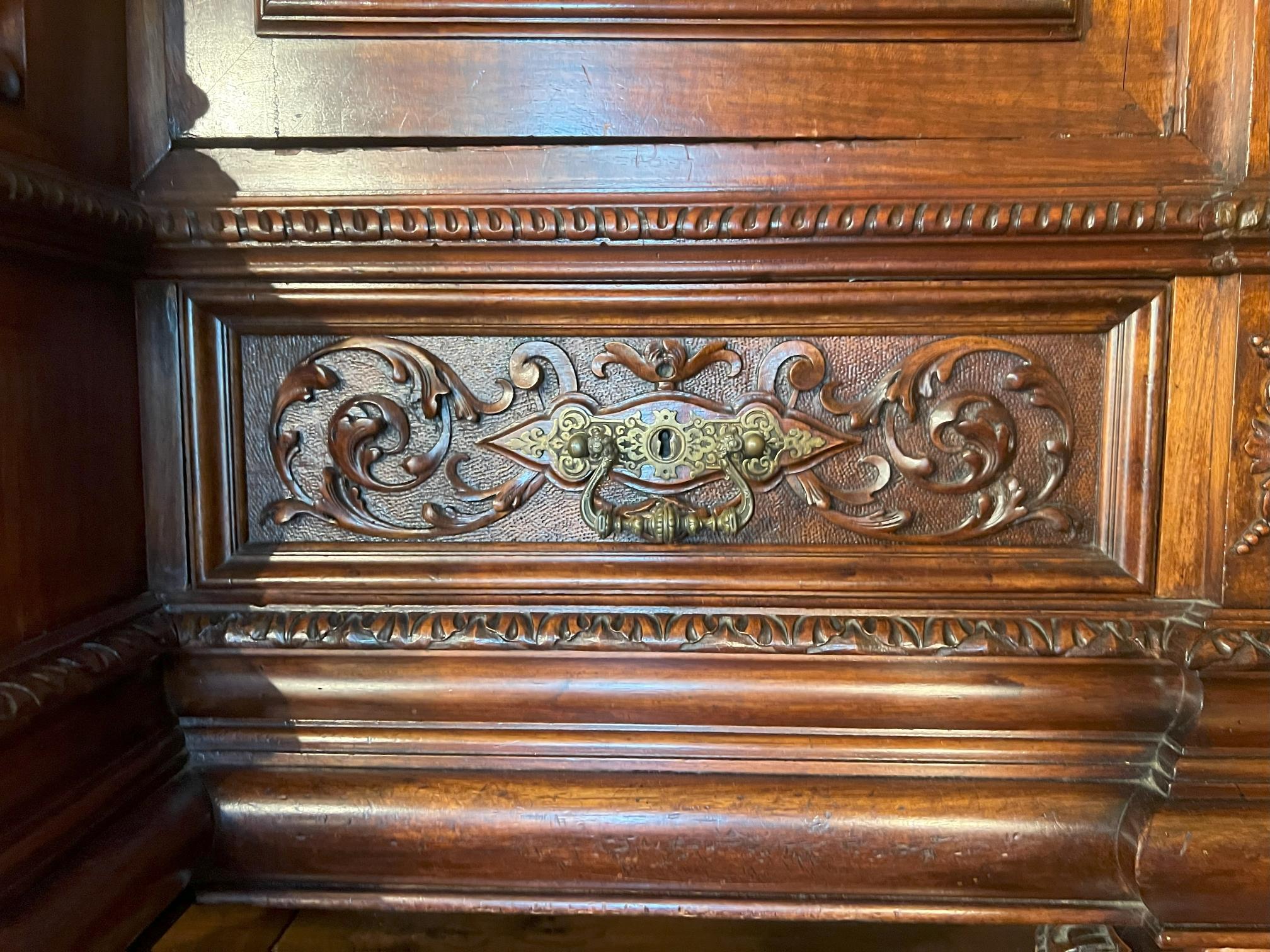Armoire antico italiano del XIX secolo in stile rinascimentale di alta qualità in vendita 8