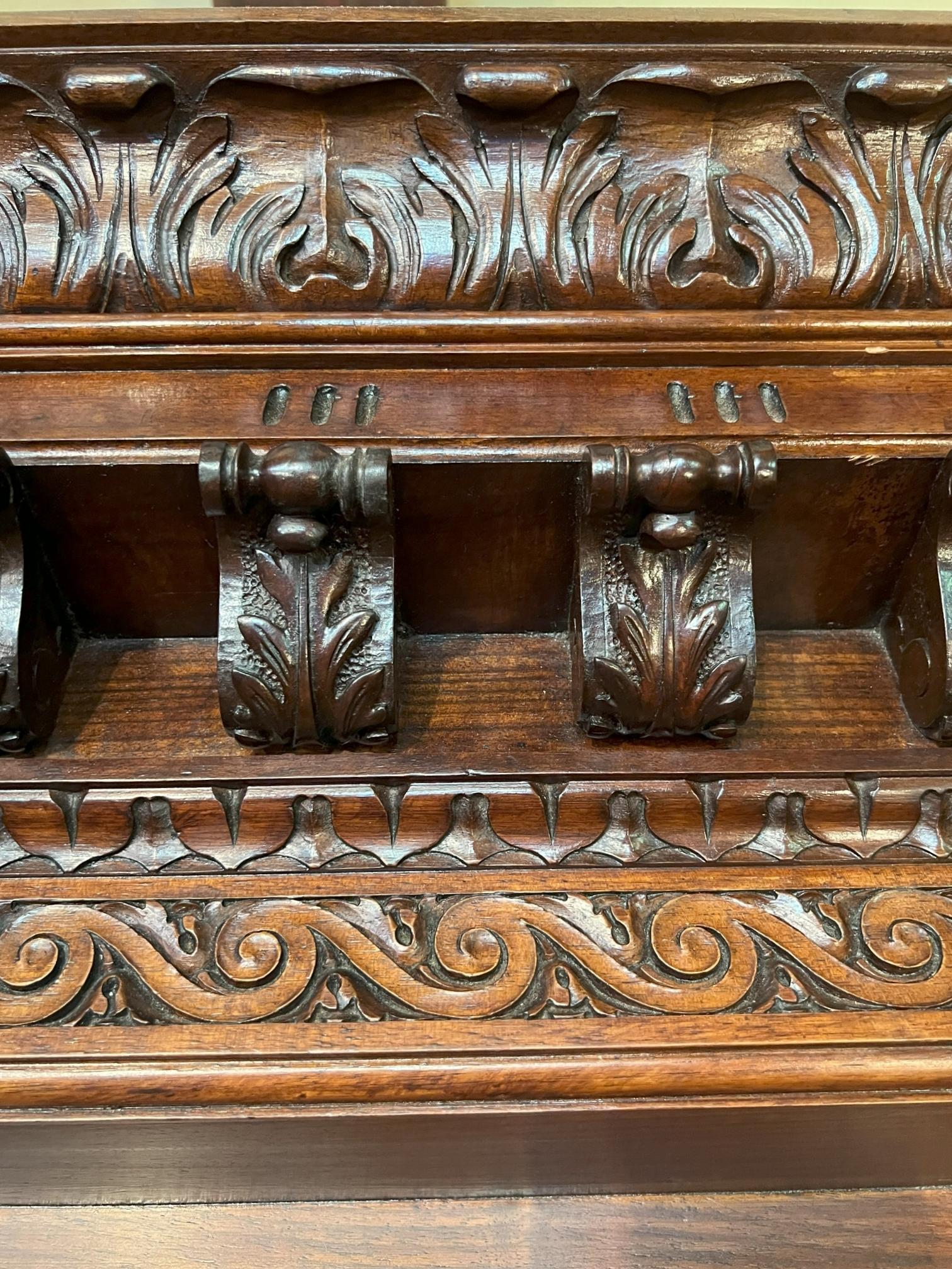 Armoire antico italiano del XIX secolo in stile rinascimentale di alta qualità in vendita 12