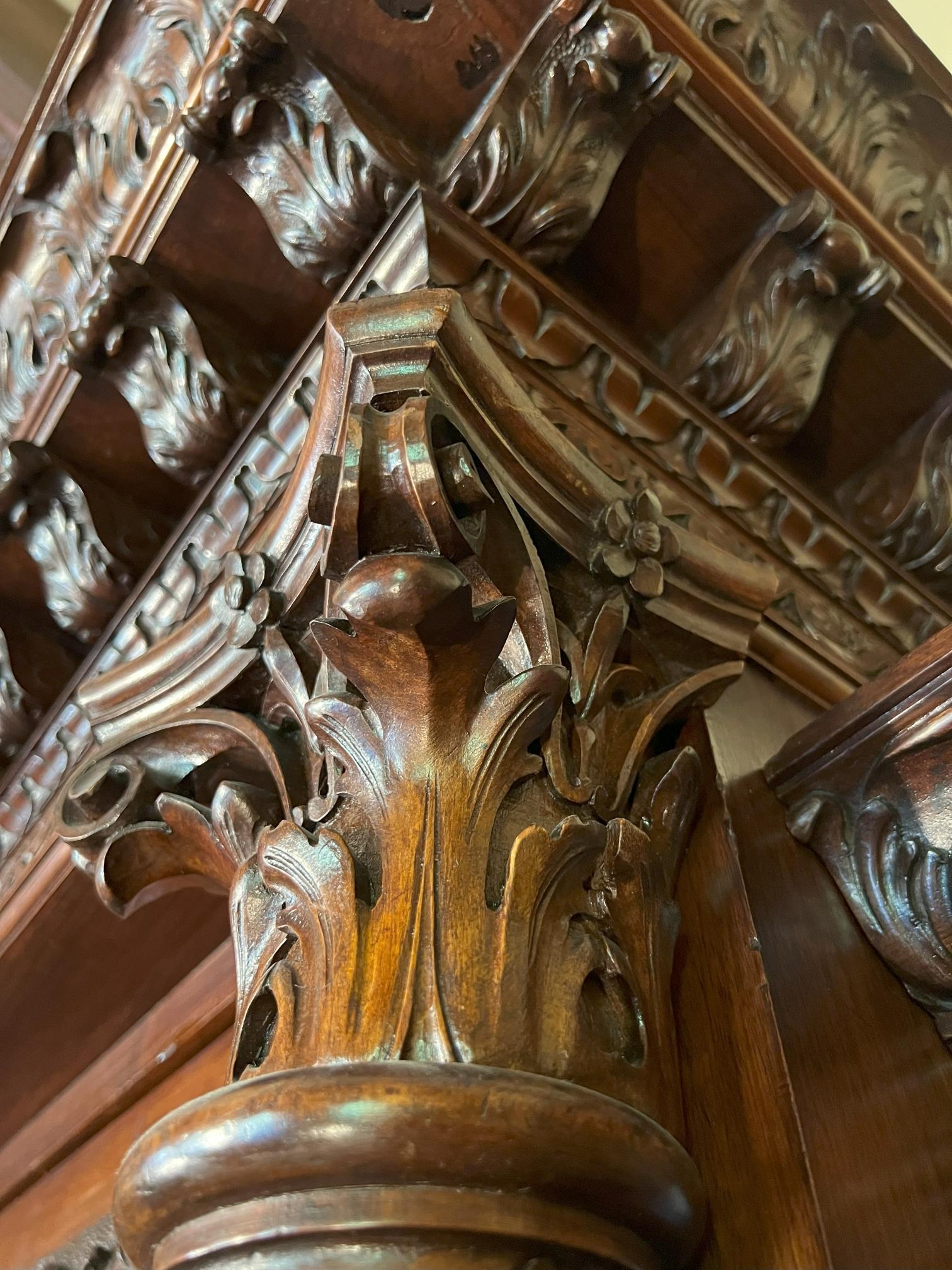 Armoire antico italiano del XIX secolo in stile rinascimentale di alta qualità in vendita 13