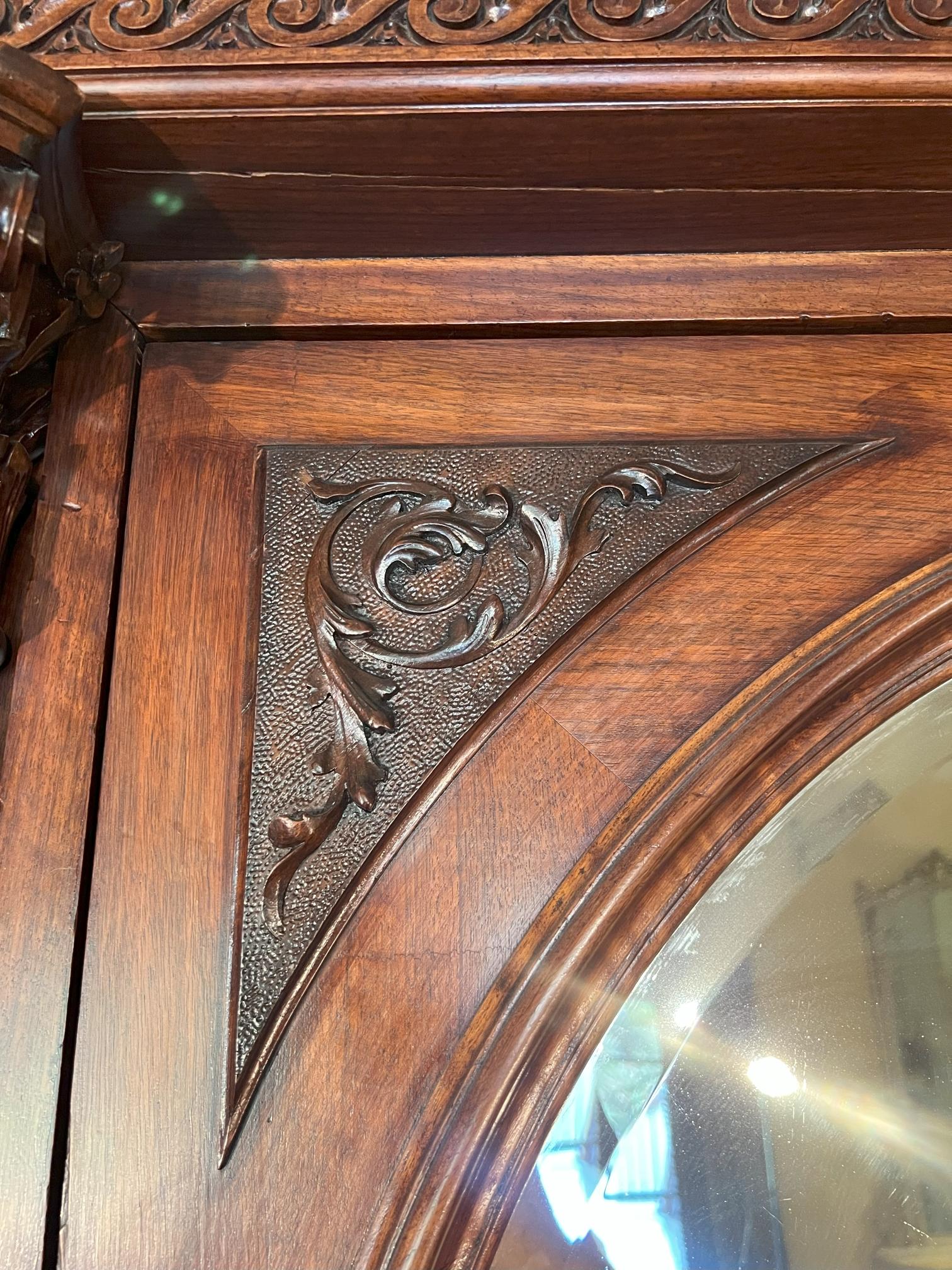 Armoire antico italiano del XIX secolo in stile rinascimentale di alta qualità in vendita 2