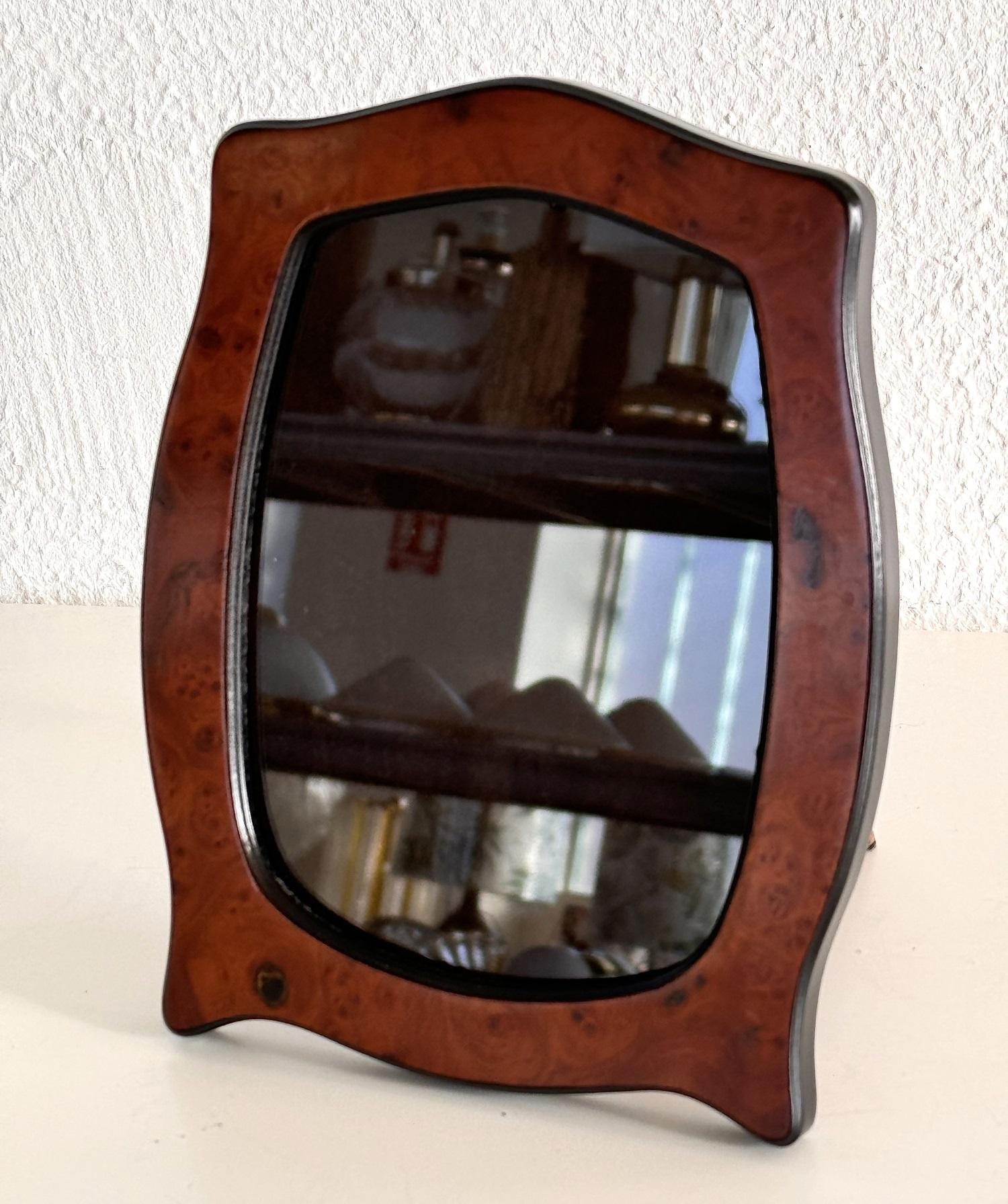 Mid-Century Modern Cadre italien ancien en bois de ronce en vente