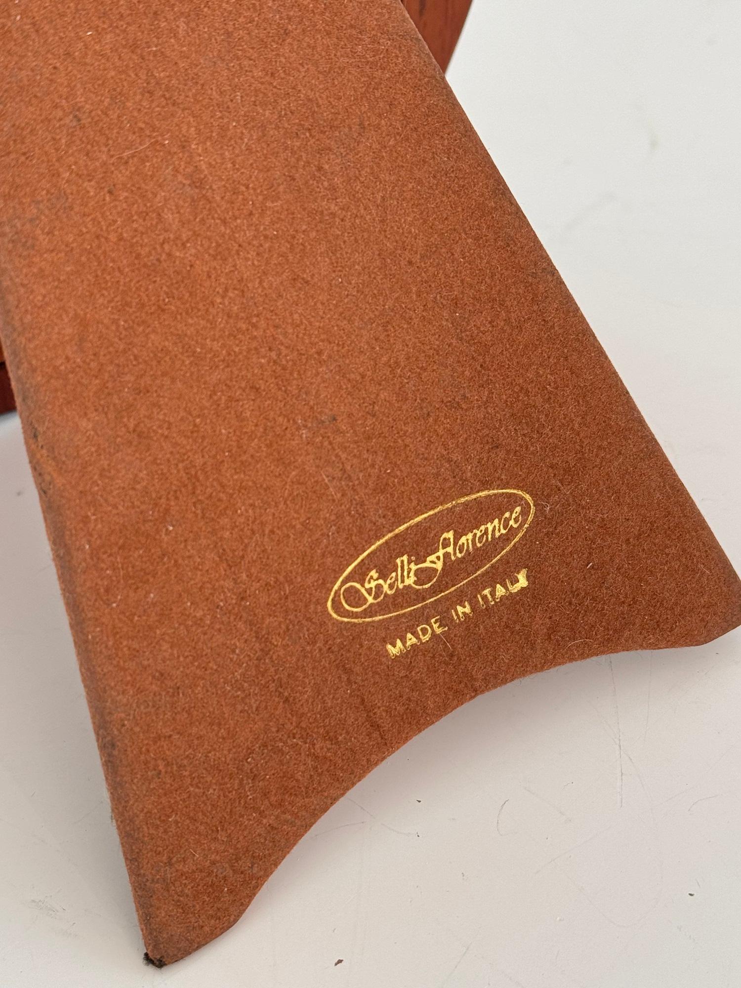 Cadre italien ancien en bois de ronce en vente 2