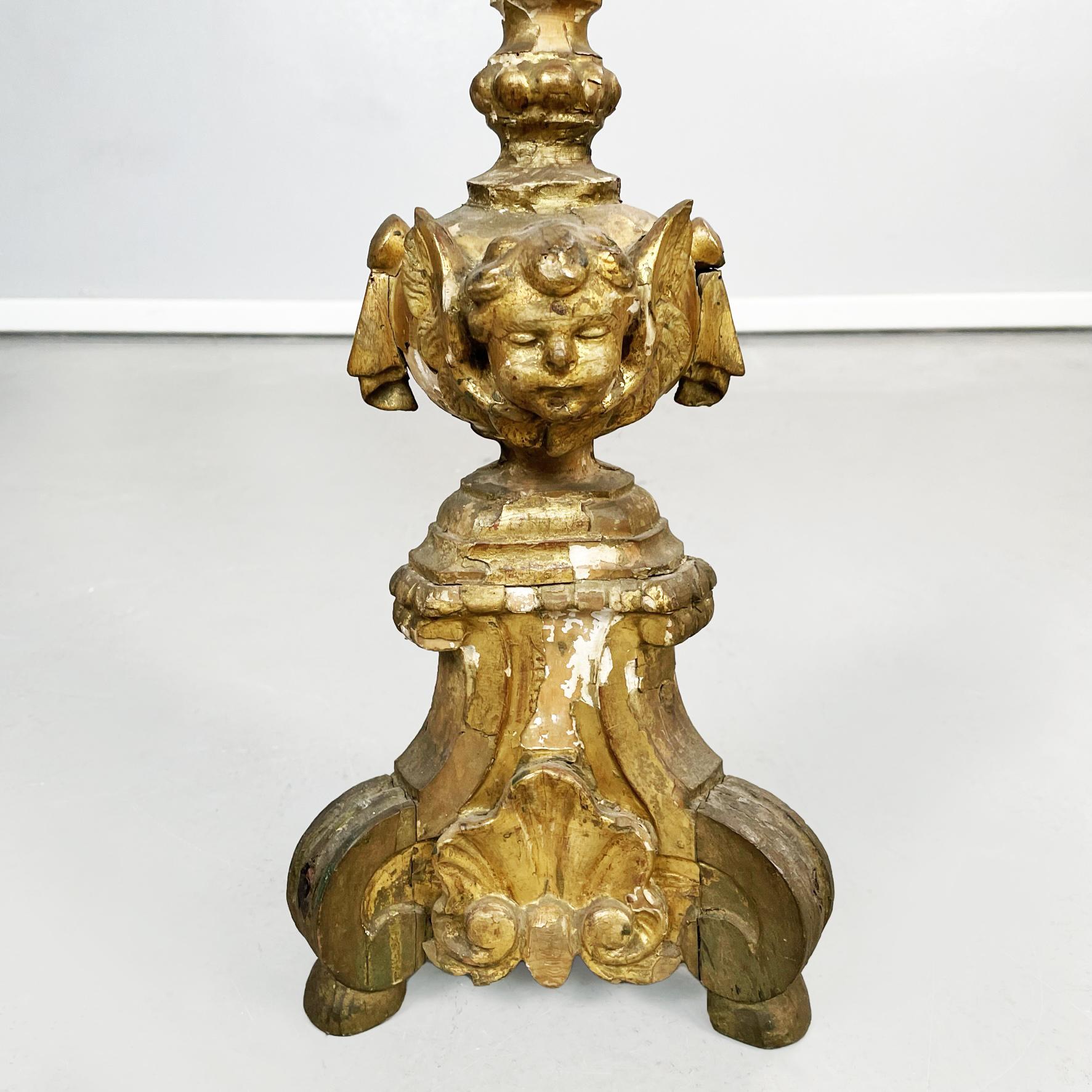Italian Antique Candelabra Lamps in Gold Painted Wood and Beige Fabric, 1800s For Sale 6