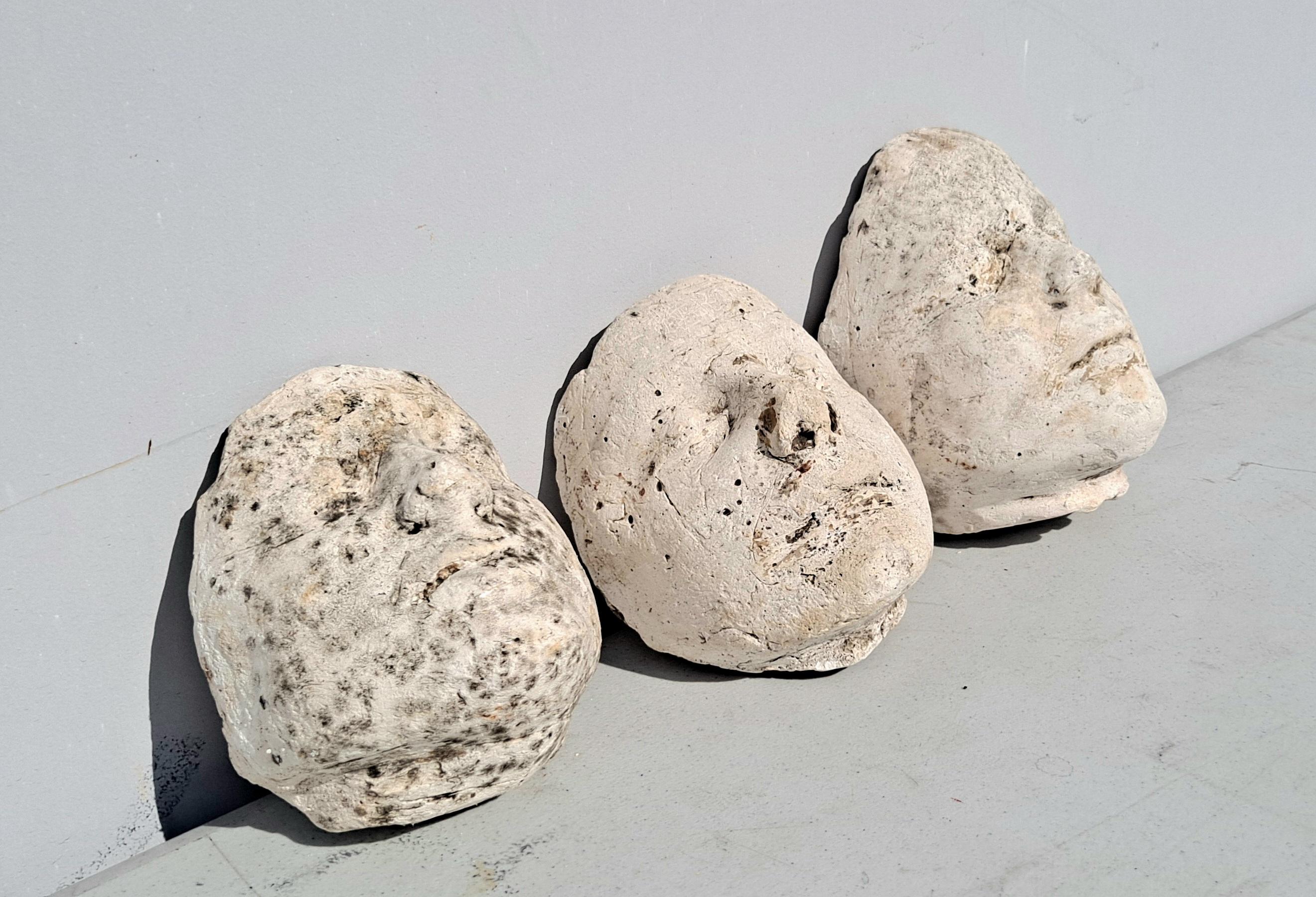 Juego de cinco máscaras mortuorias italianas antiguas de yeso fundido mediados del siglo XX en venta