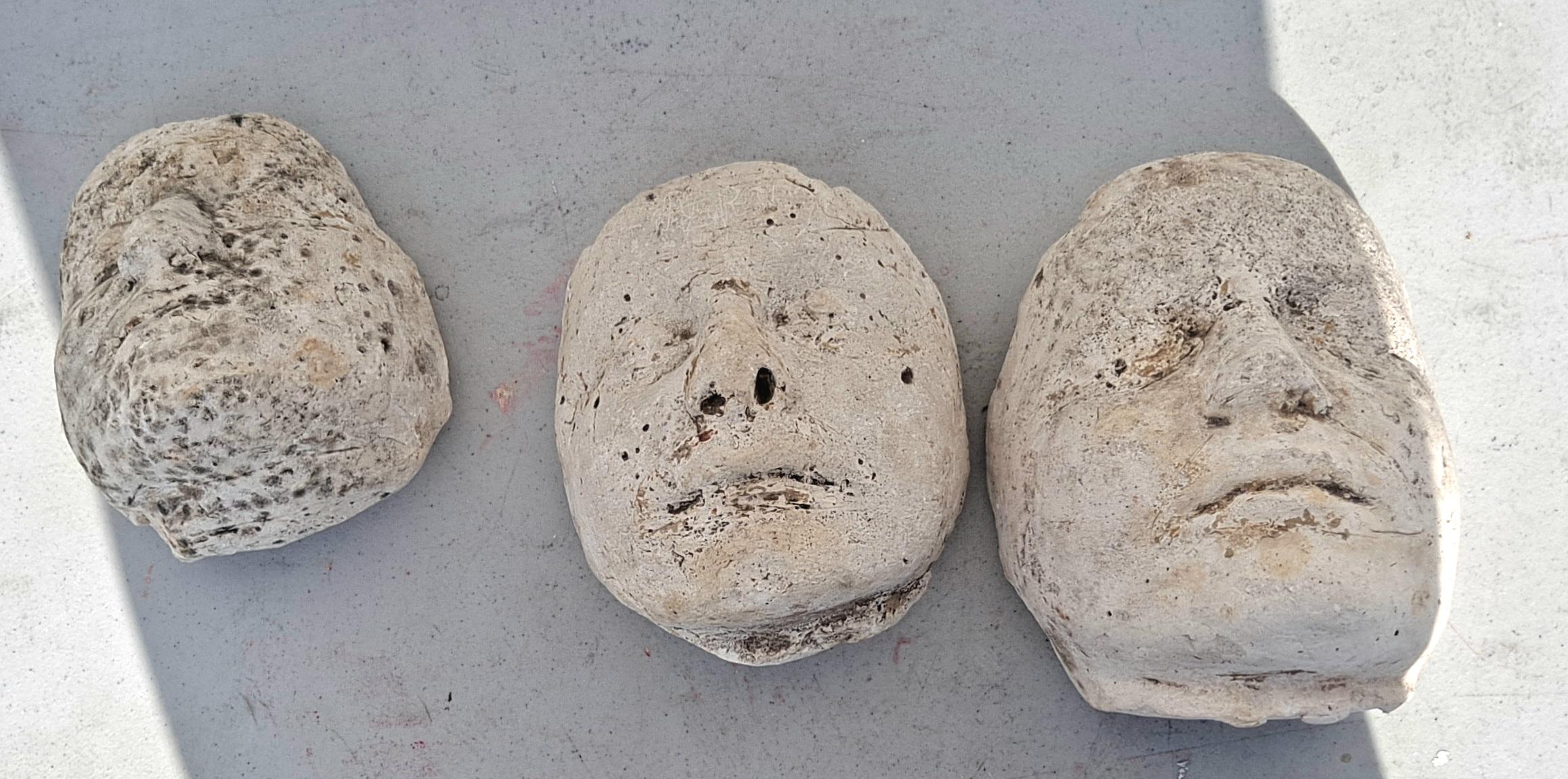   Italian Antique Cast Gypsum Death Masks Set of Five  In Distressed Condition For Sale In Los Angeles, CA