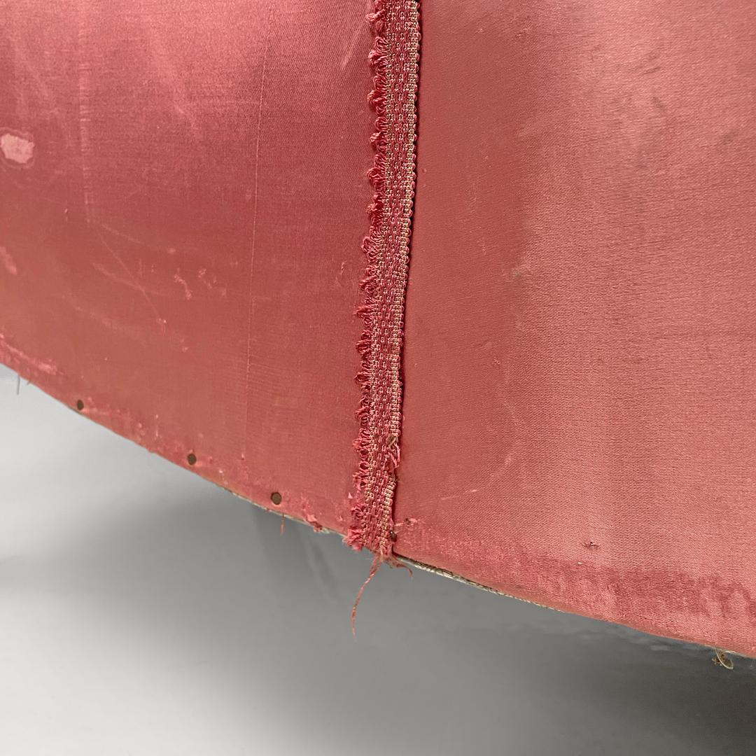 Italian antique chaise longue in pink satin and golden wood with armrests, 1800s For Sale 6