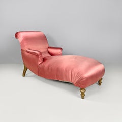 Italian antique chaise longue in pink satin and golden wood with armrests, 1800s
