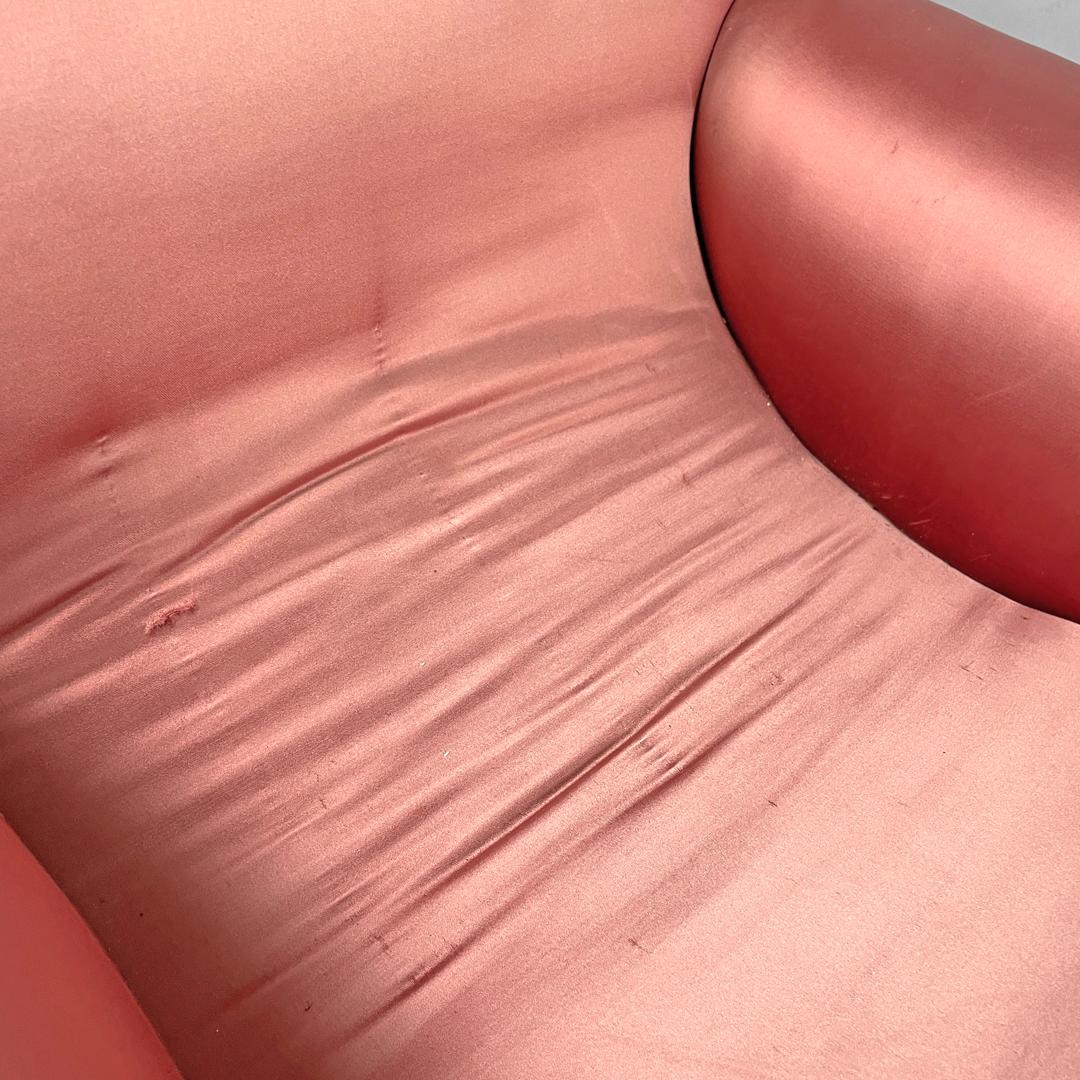 Italian antique chaise longue in pink satin and golden wood with armrests, 1800s For Sale 4