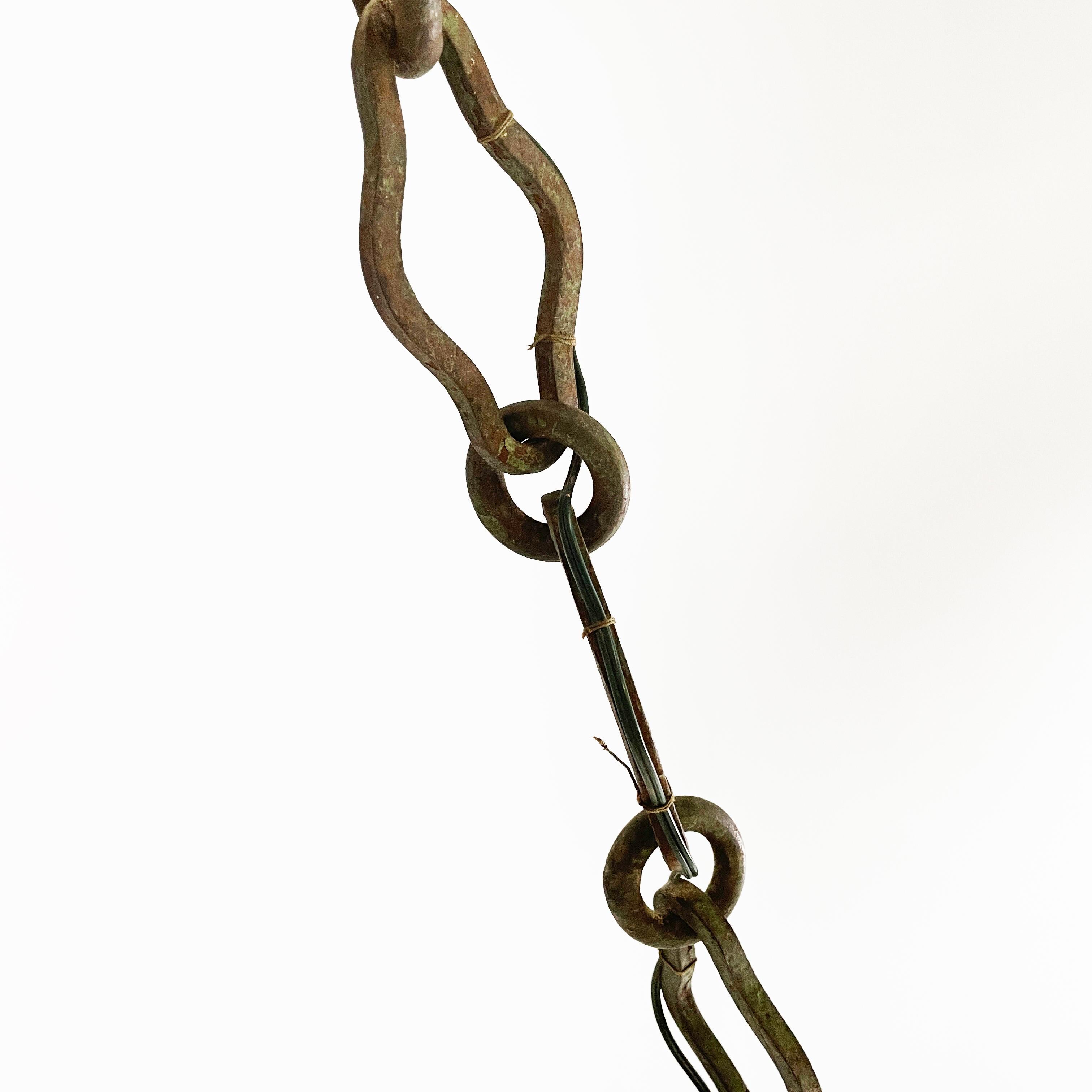 Italian antique Chandelier with eight lights in crafted wrought iron, 1930s For Sale 13