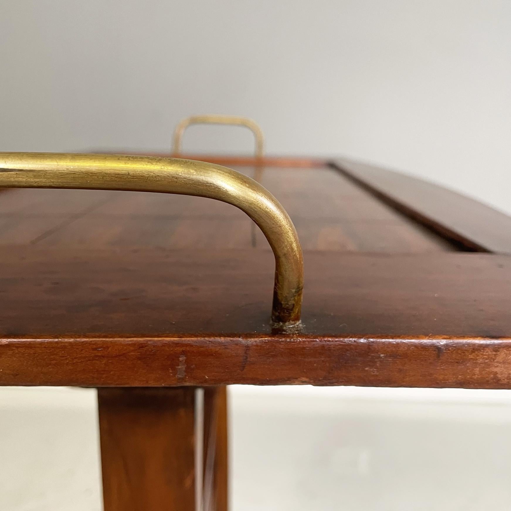 Italian antique Coffe or side table in wood and brass, 1900s For Sale 3