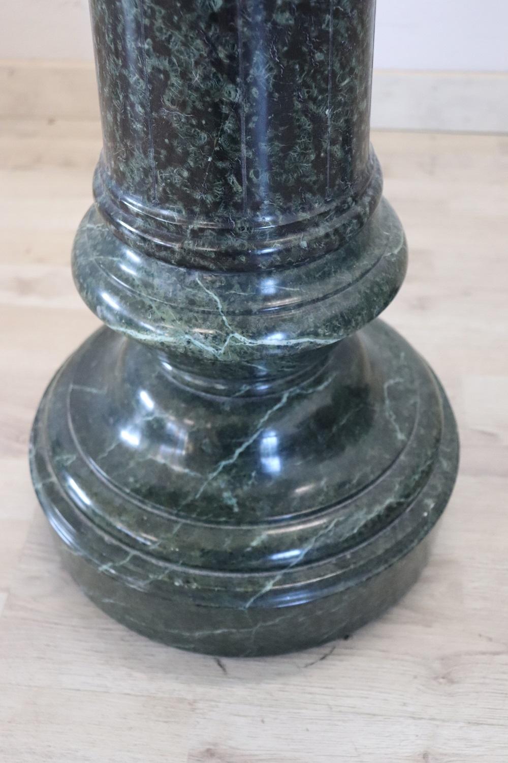 Colonna antica italiana in marmo verde delle Alpi 1