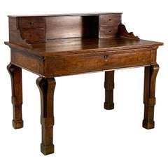 Italienischer antiker Schreibtisch mit Schubladen aus Walnussholz, Mitte 1800