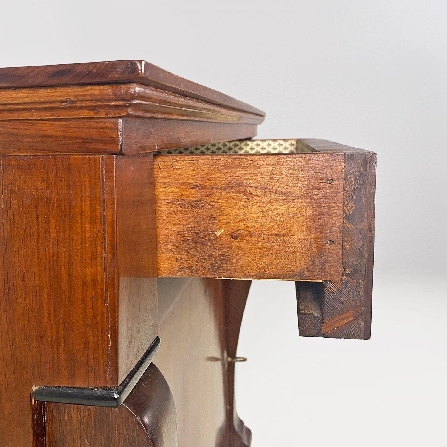 Mueble italiano antiguo de madera estilo imperio con puerta y cajón, años 1850 en venta 5