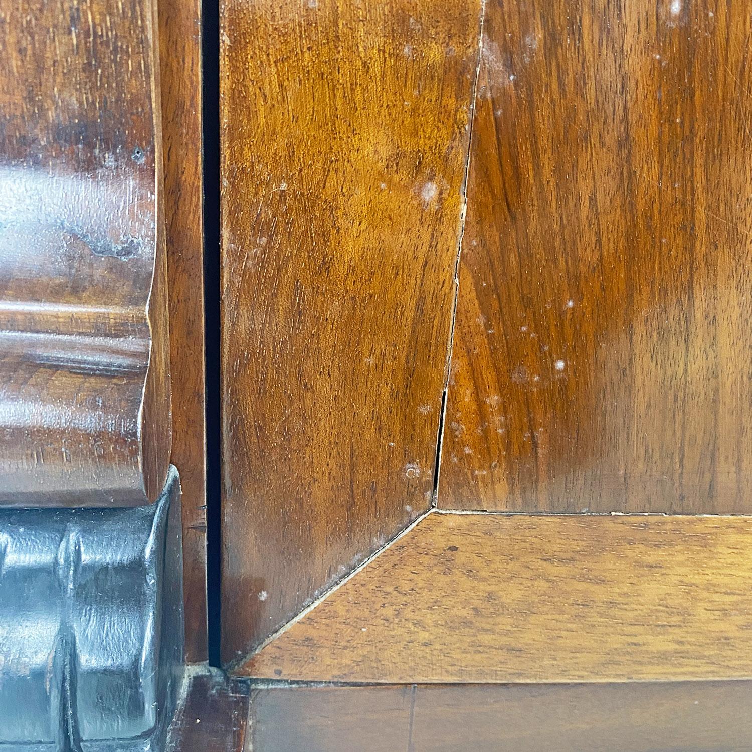 Mueble italiano antiguo de madera estilo imperio con puerta y cajón, años 1850 en venta 8