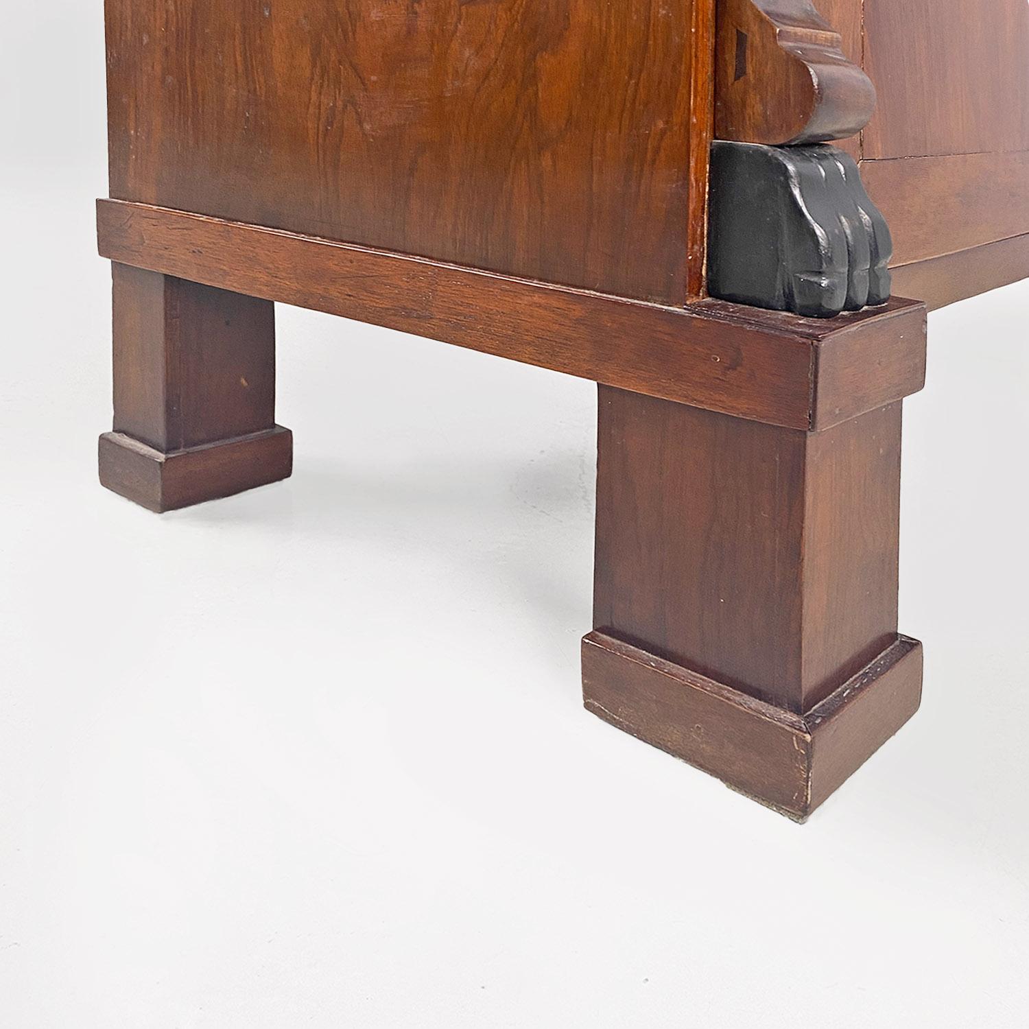 Mueble italiano antiguo de madera estilo imperio con puerta y cajón, años 1850 Mediados del siglo XIX en venta