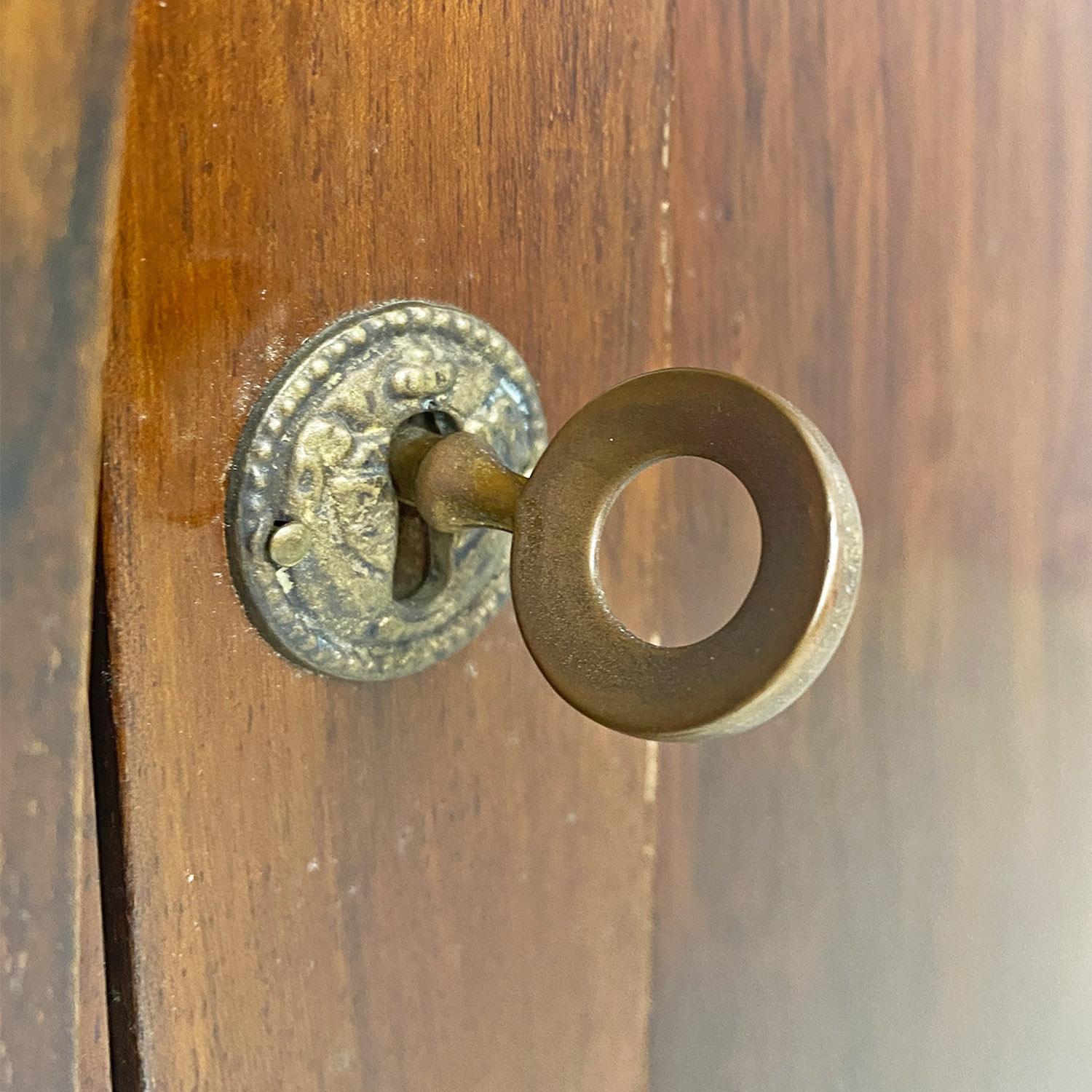 Mueble italiano antiguo de madera estilo imperio con puerta y cajón, años 1850 en venta 1