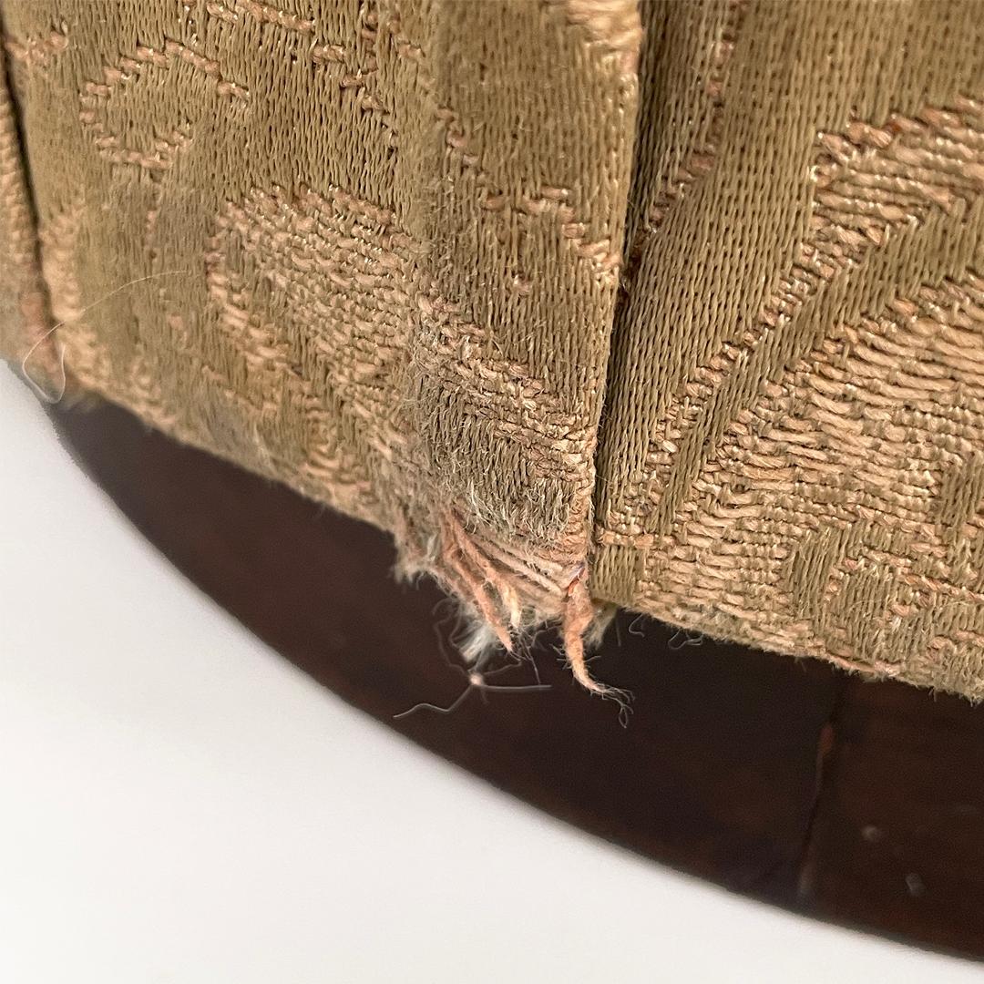 Reposapiés o puf antiguo italiano de tela, principios del 1900 en venta 13