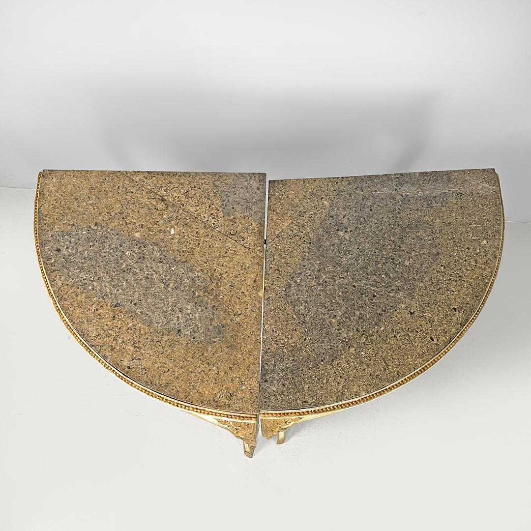 Début du XVIIIe siècle Consoles d'angle italiennes anciennes en bois doré vert avec plateau en marbre lumachella 1700s en vente