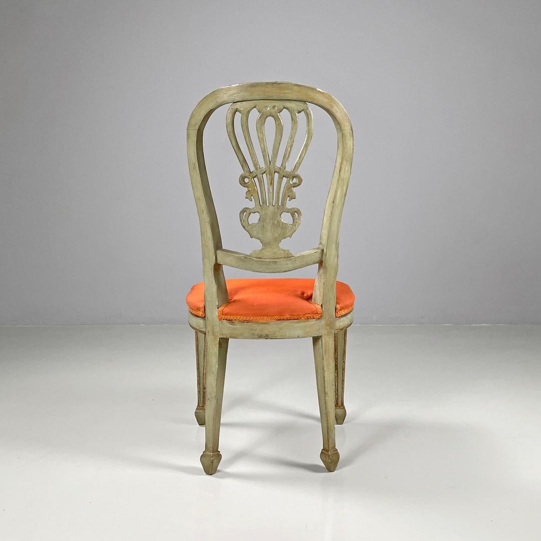 Italian antique green and gold wooden chairs with orange cushions, 1700s In Good Condition For Sale In MIlano, IT