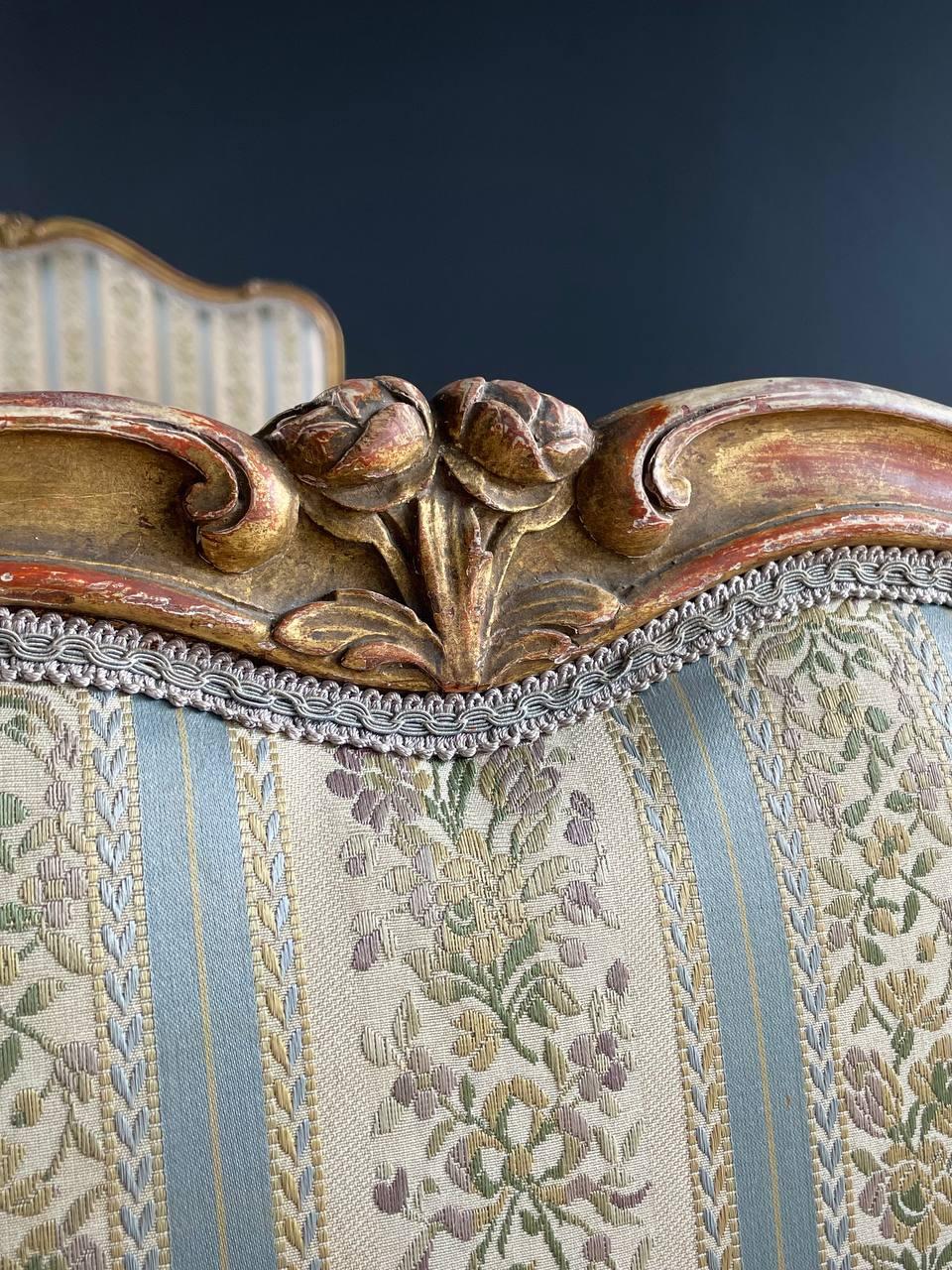 Italian Antique Hand Carved Twin-Size Bed Frame For Sale 1