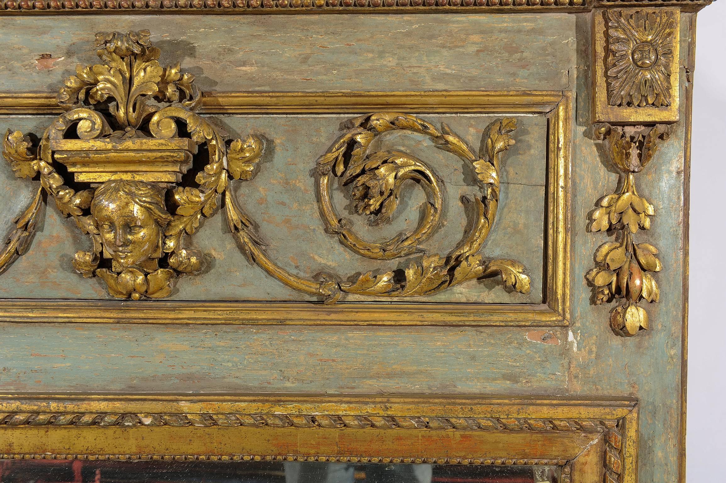 Louis XVI  Italian Antique Elegant Lacquered Gilt Mirror