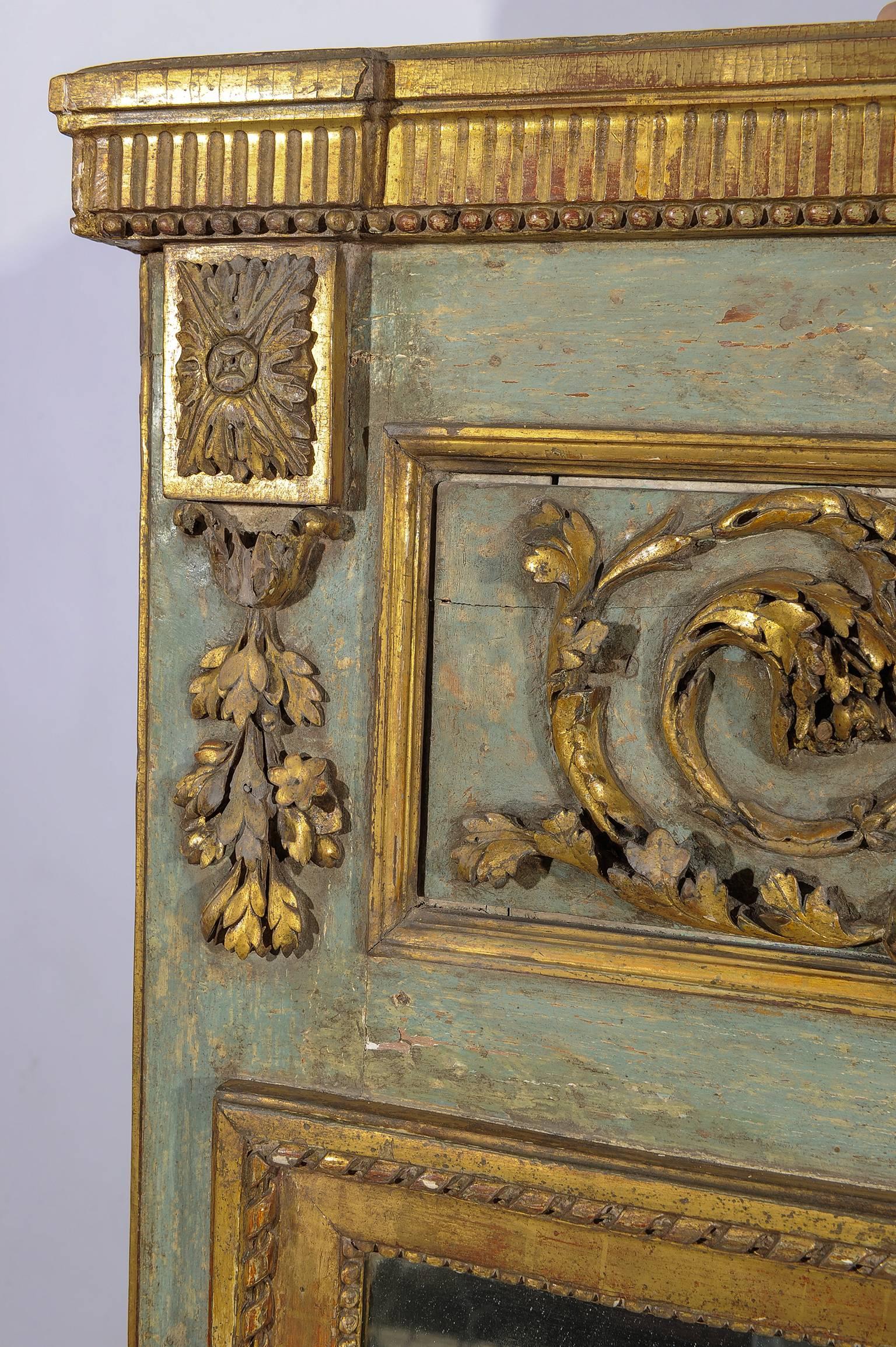 Late 18th Century  Italian Antique Elegant Lacquered Gilt Mirror