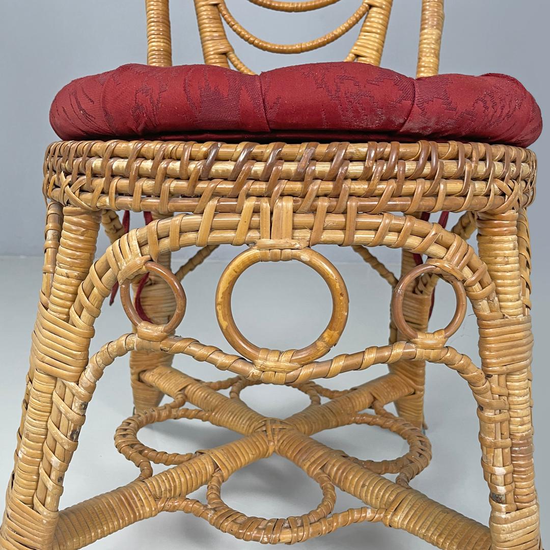 Italian antique rattan chairs with round decorations and red pillows early 1900s For Sale 12