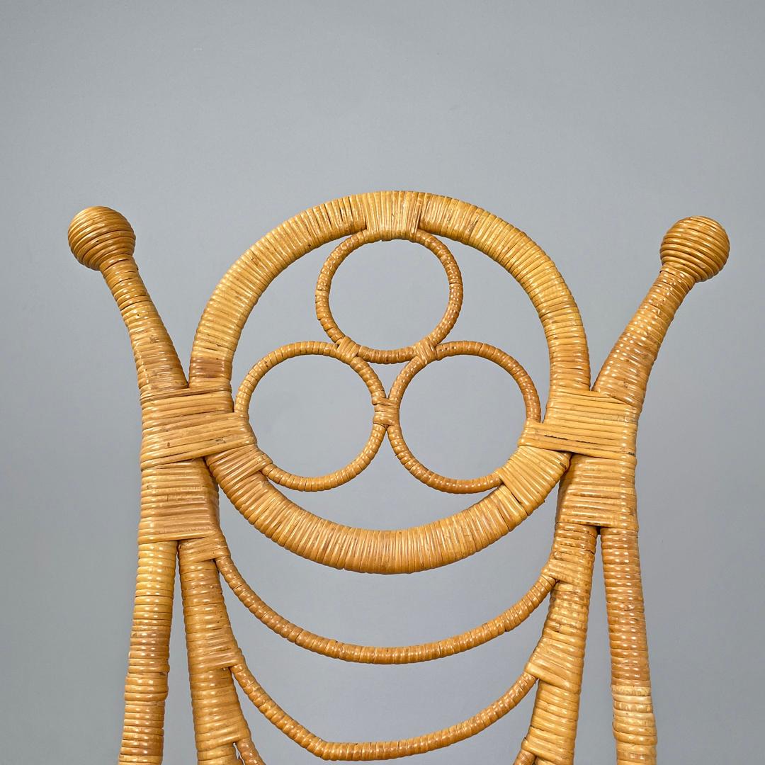 Italian antique rattan chairs with round decorations and red pillows early 1900s For Sale 3