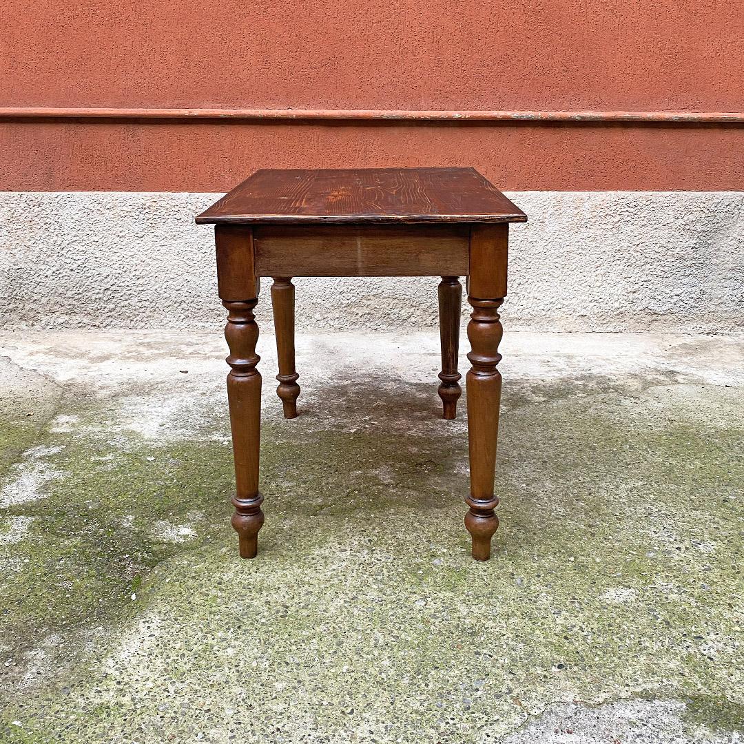 Italian Antique Rectangular Fir Table with Brass Handle and Shaped Legs, 1910s In Good Condition For Sale In MIlano, IT