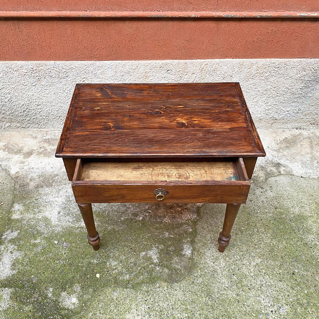 Ancienne table italienne rectangulaire avec poignée en laiton et pieds façonnés, années 1910 en vente 1