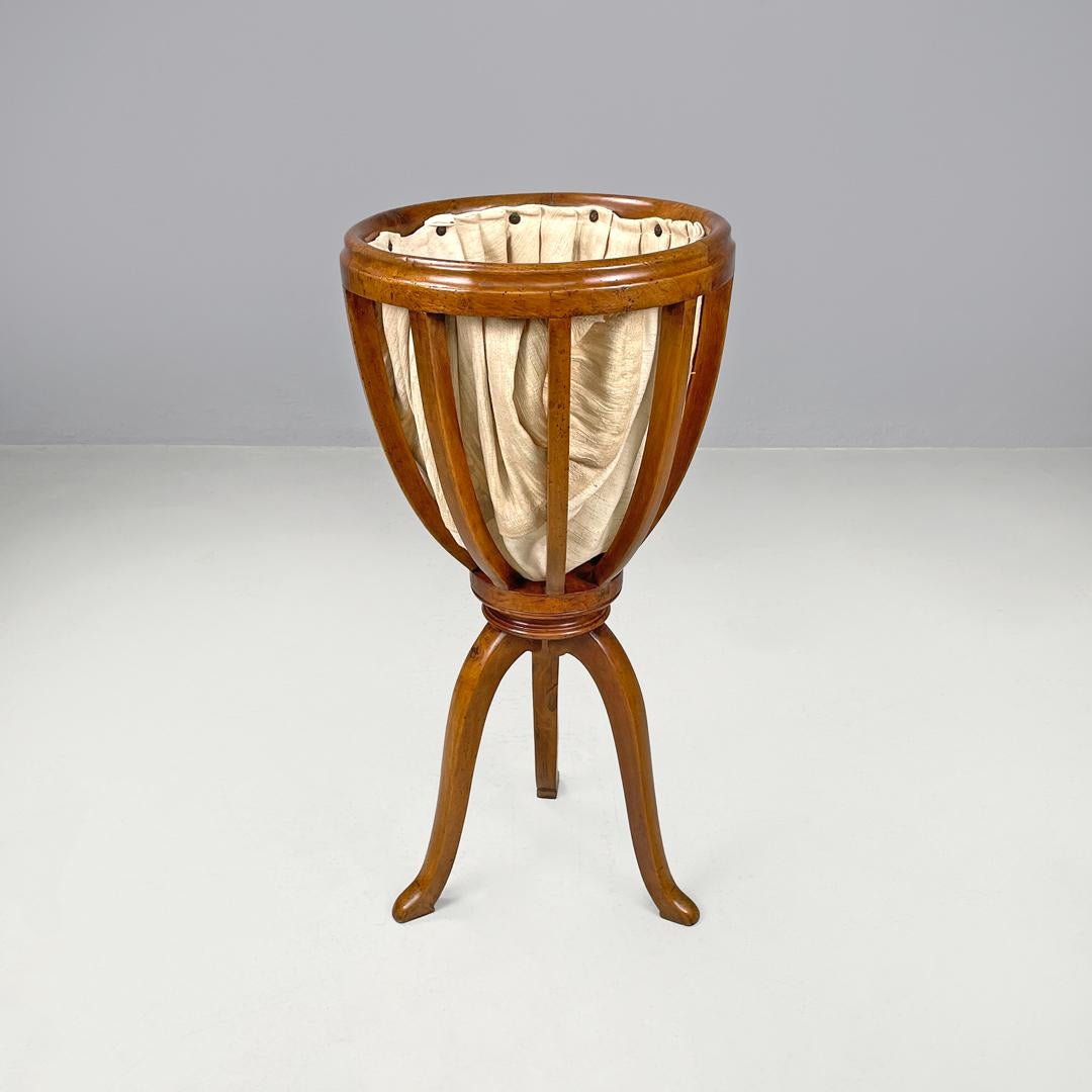 Fabric Italian antique sewing stand with wood basket and fabric lining, 1800s For Sale