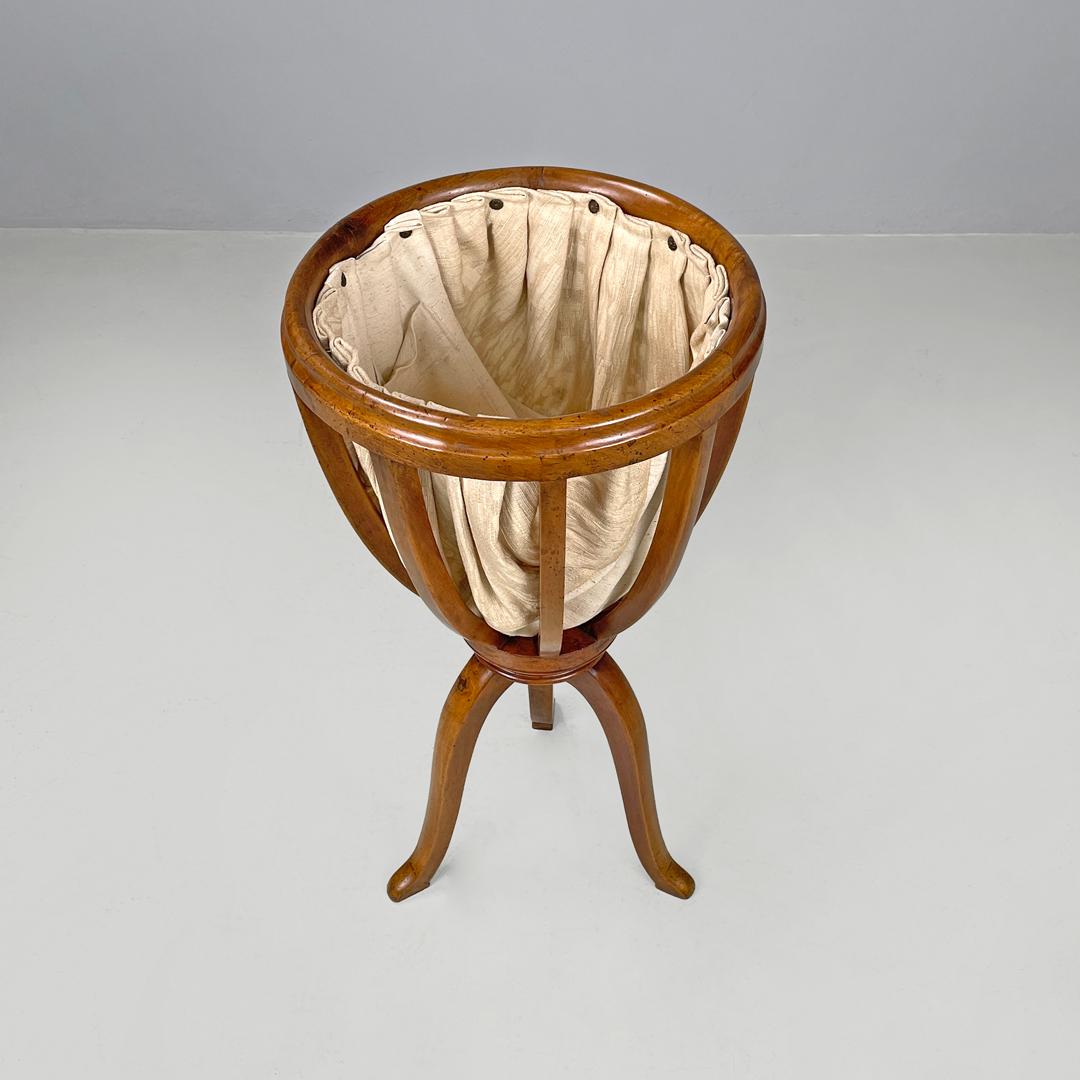 Italian antique sewing stand with wood basket and fabric lining, 1800s For Sale 2