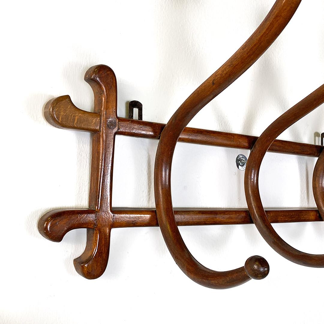 Early 20th Century Italian Antique Solid Beechwood Hanger Coat by Thonet, 1900s For Sale