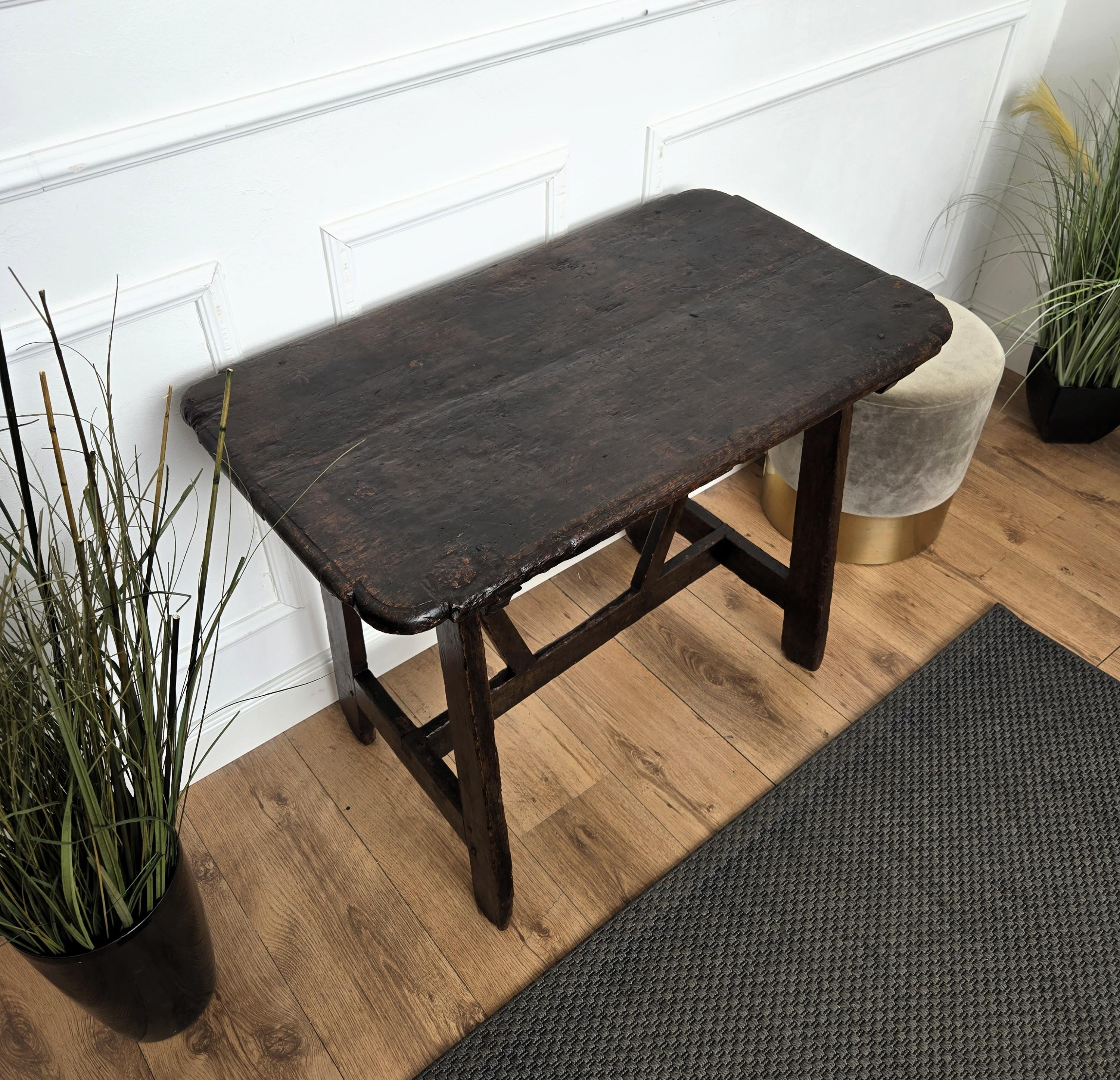 Italian Antique Solid Walnut Rustic Console Table Desk Writing Table For Sale 2