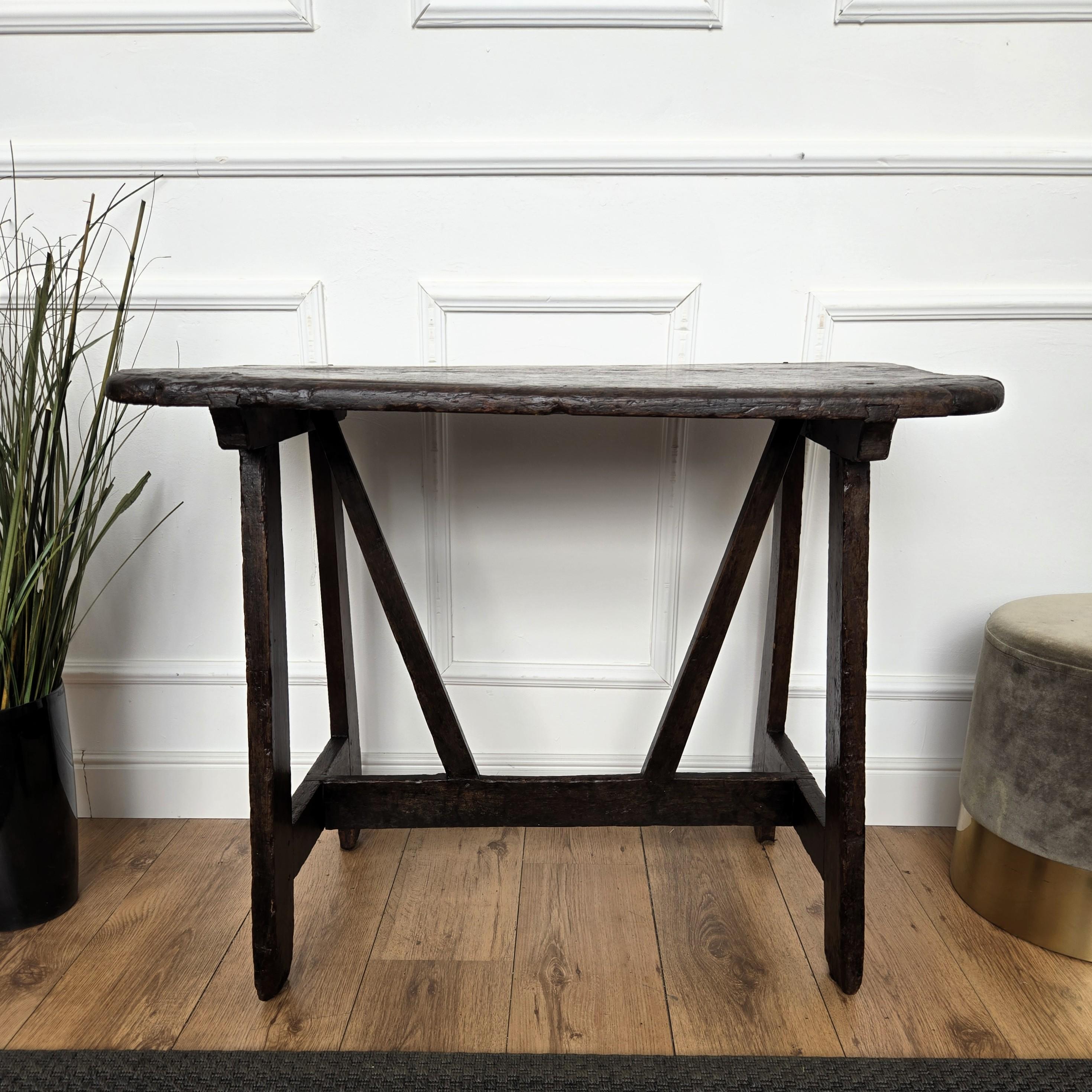 Italian Antique Solid Walnut Rustic Console Table Desk Writing Table For Sale 3
