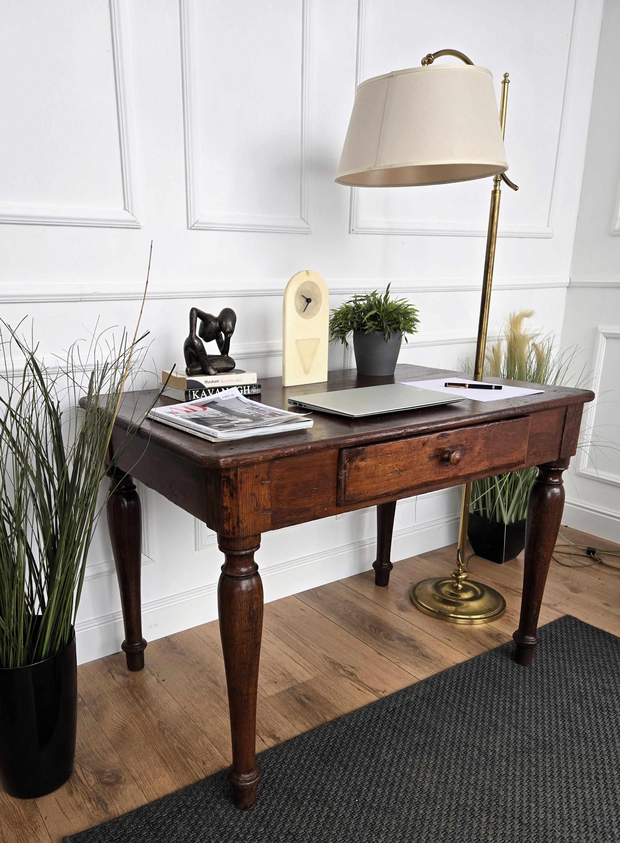 Italian Antique Solid Walnut Rustic Table Desk Writing Table In Good Condition In Carimate, Como